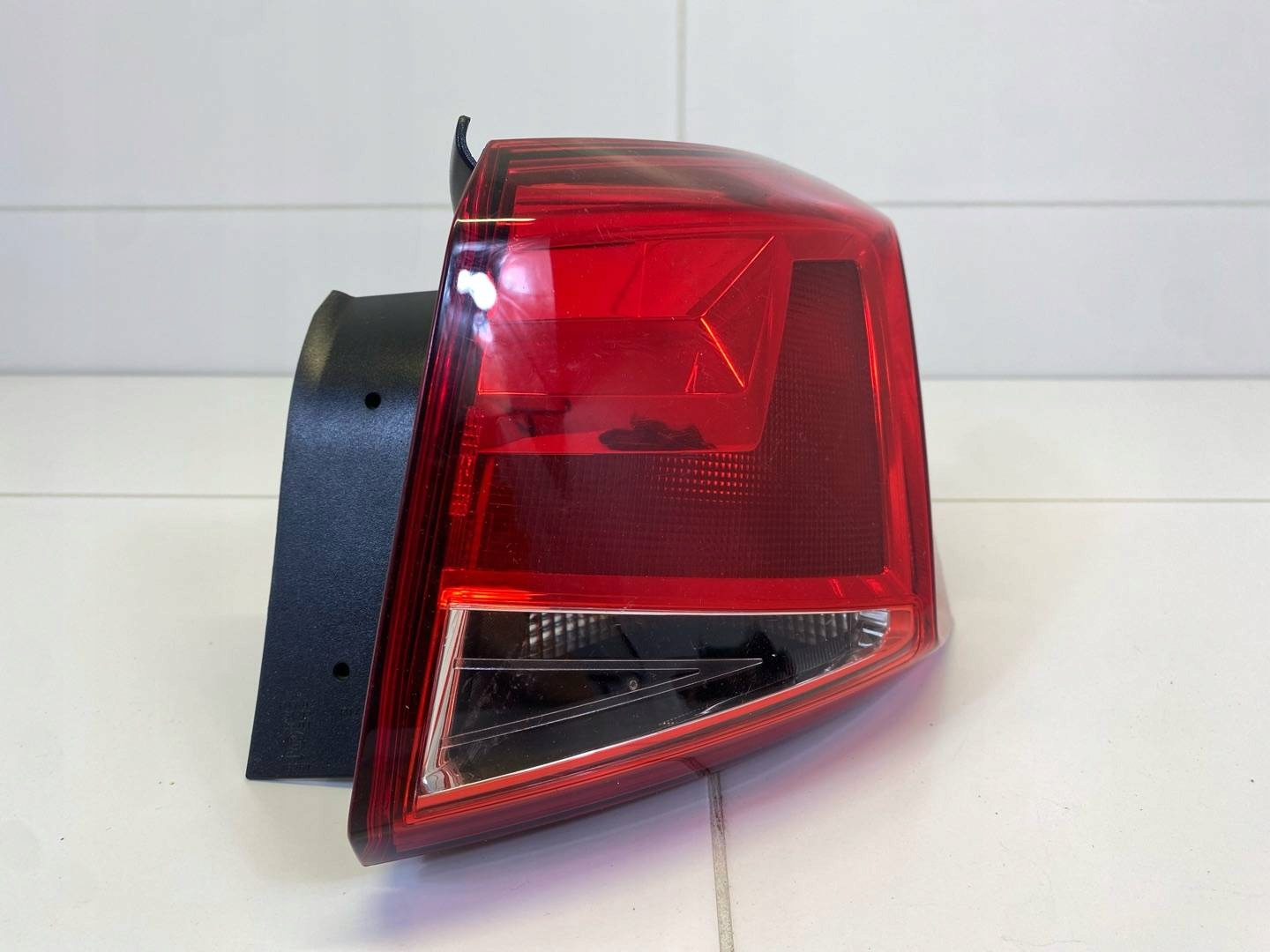 light rear right side SEAT Arona 2020 6F9945096B