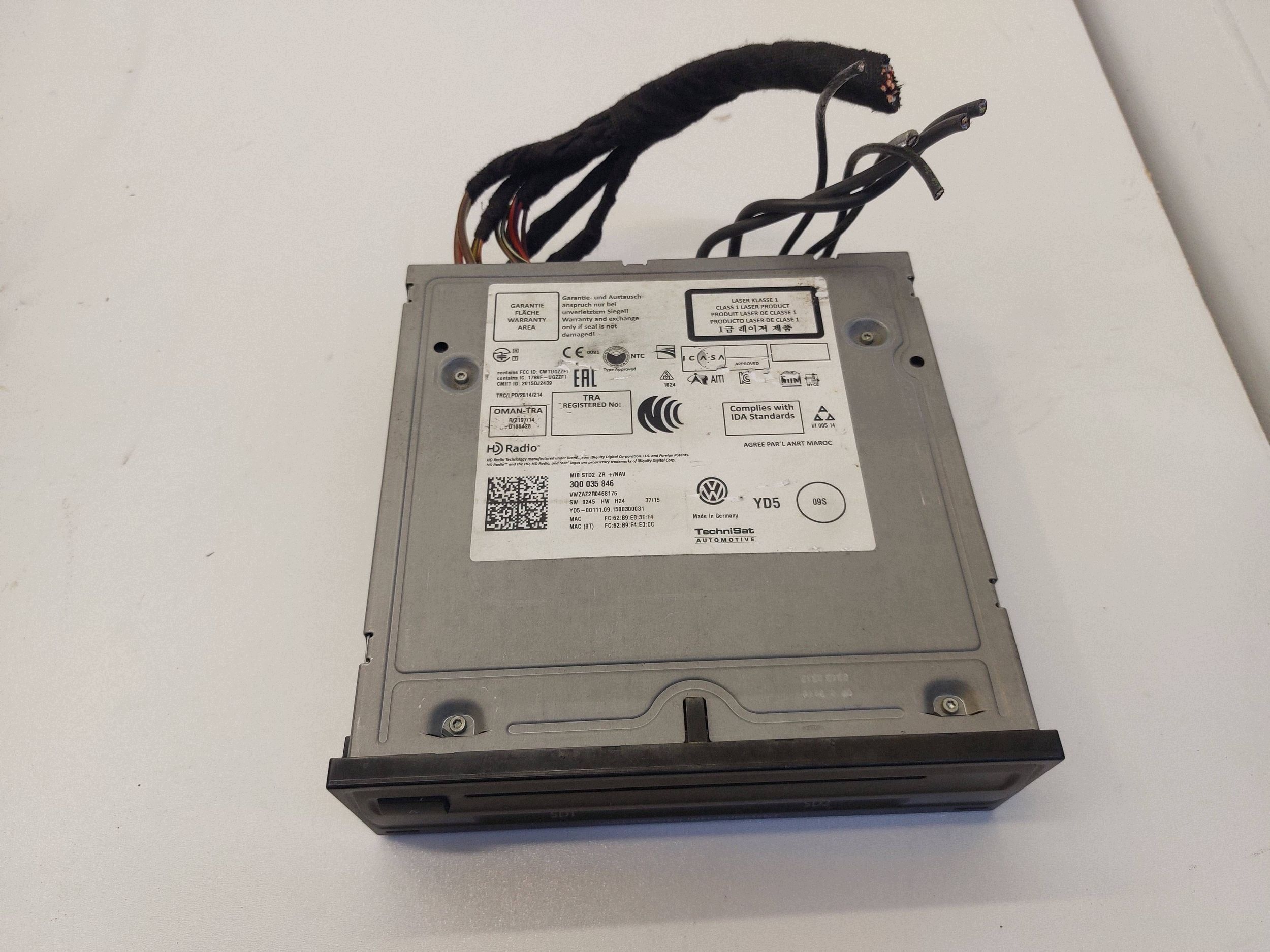 VW GOLF VII POLO 6R PASSAT B8 card reader MIB STD2 3Q0035846 EUROPA