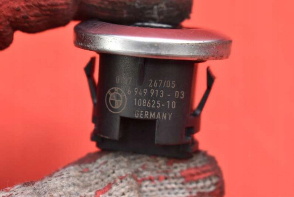 ignition key button 6954719-07 BMW E90 E91 2.0 D 163 KM 04-10