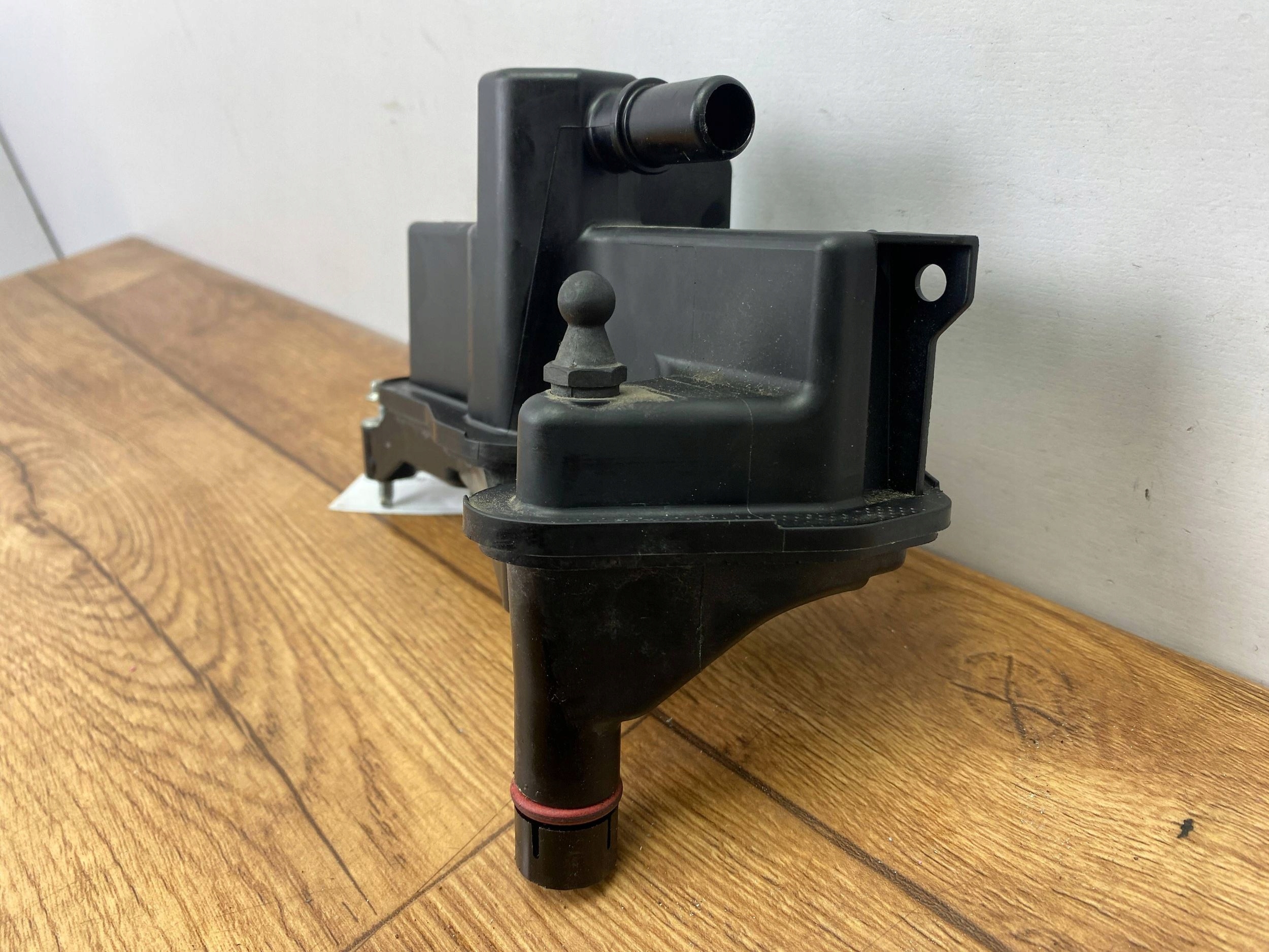 Odma separator olio Ford Escape IV Kuga MK3 2020+