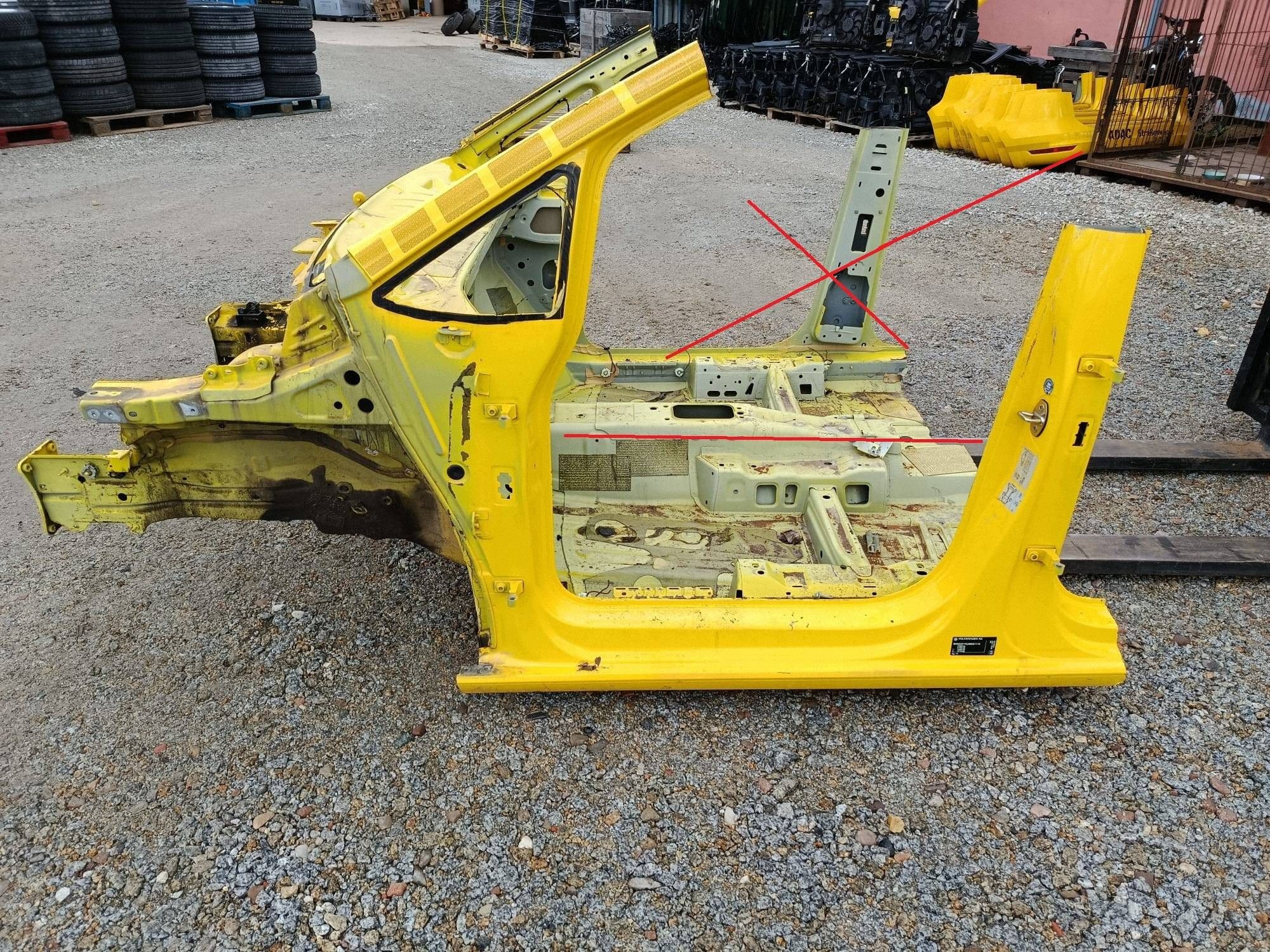 quarter bodywork front pillar left Volkswagen Touran III