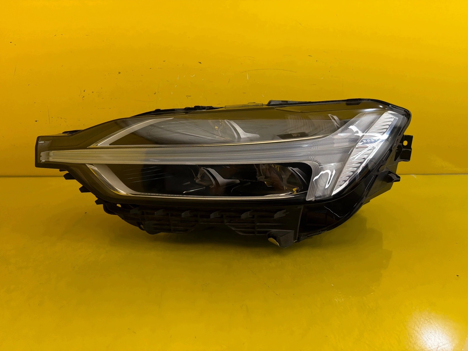light left Volvo XC60 II Full Led 31656614