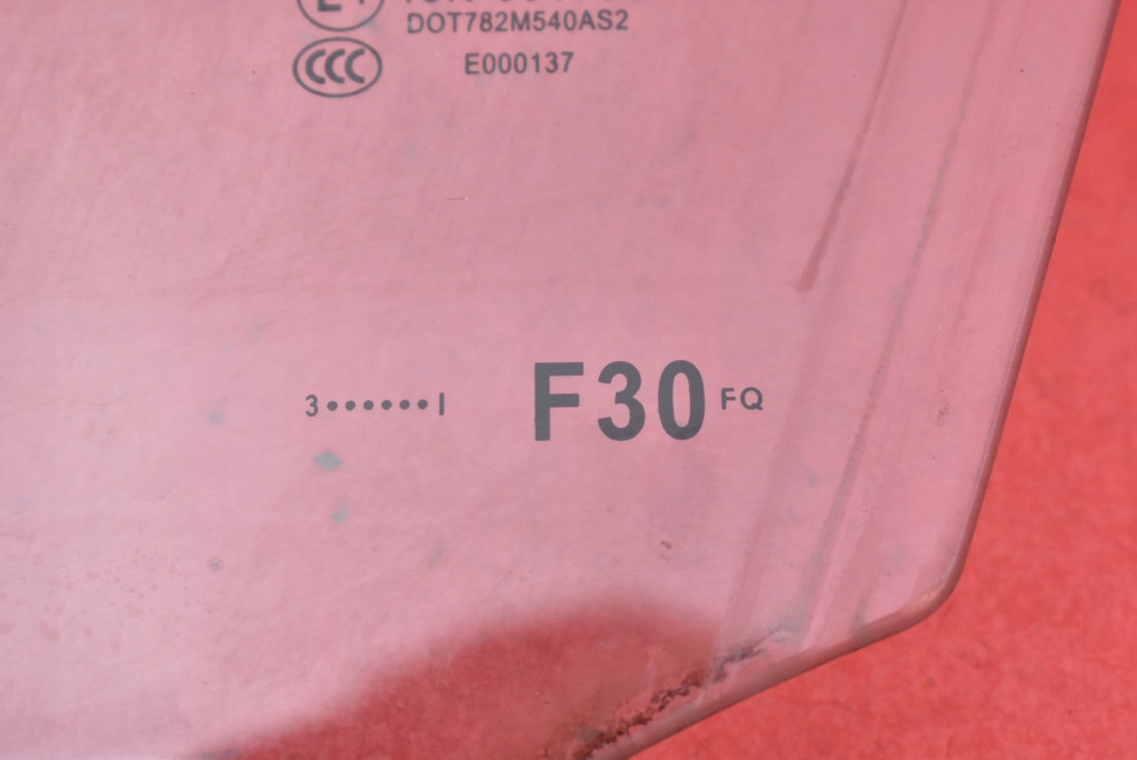 window side left front front BMW F31 11-16