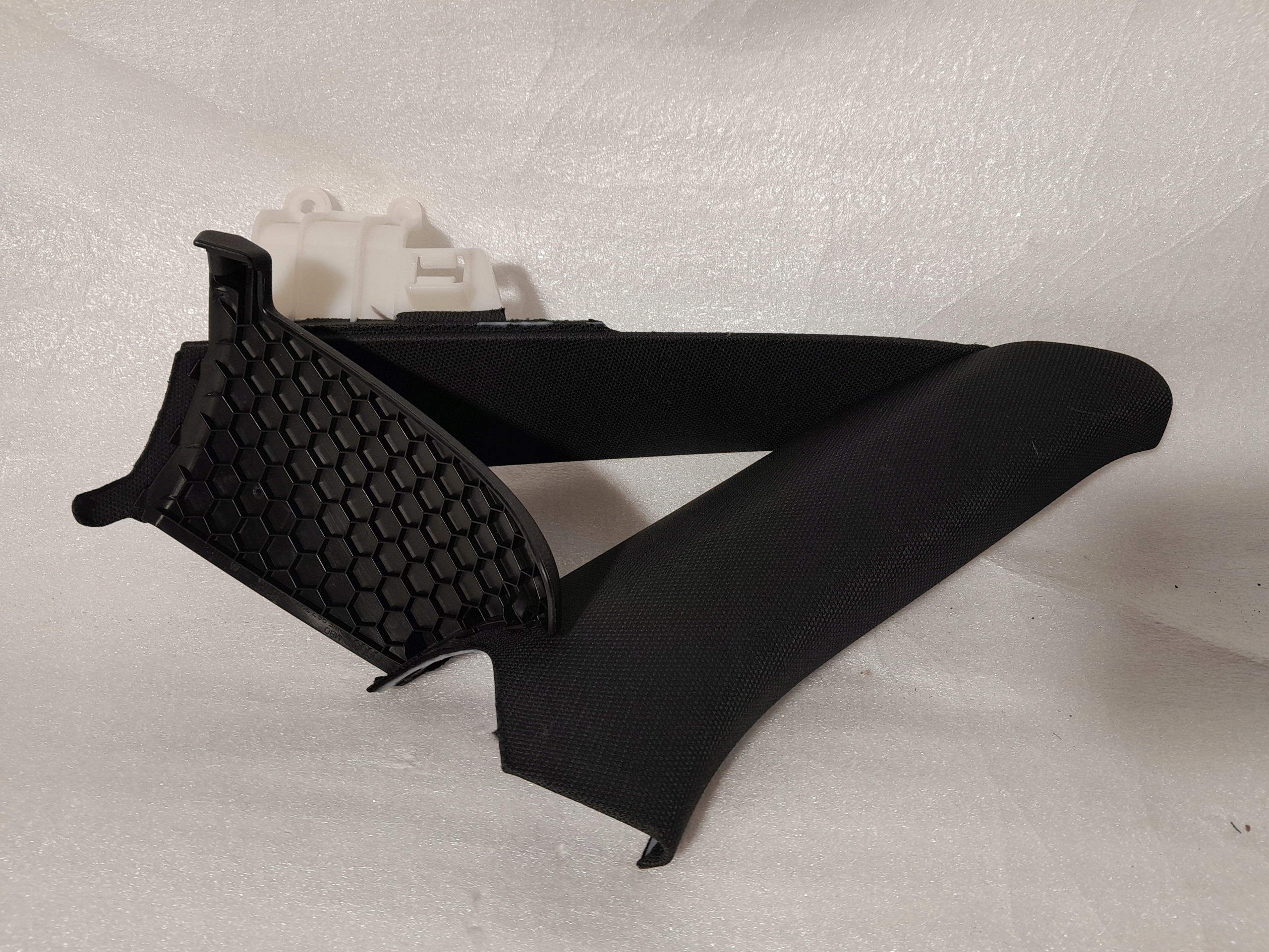 AUDI A4 B9 cover side SLUPKA 8W5867287C