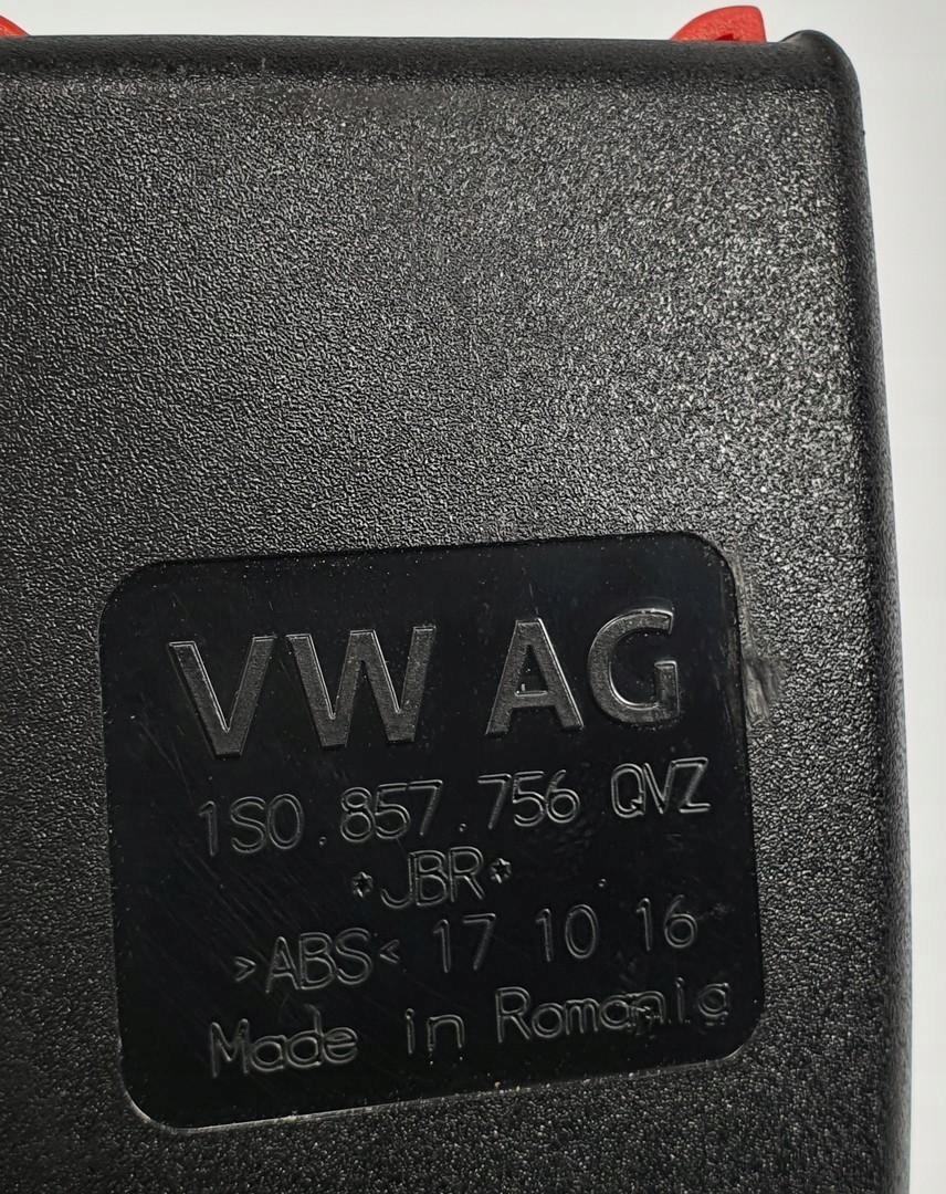 ремень безопасности правый передний vw UP 1S0857756 европа