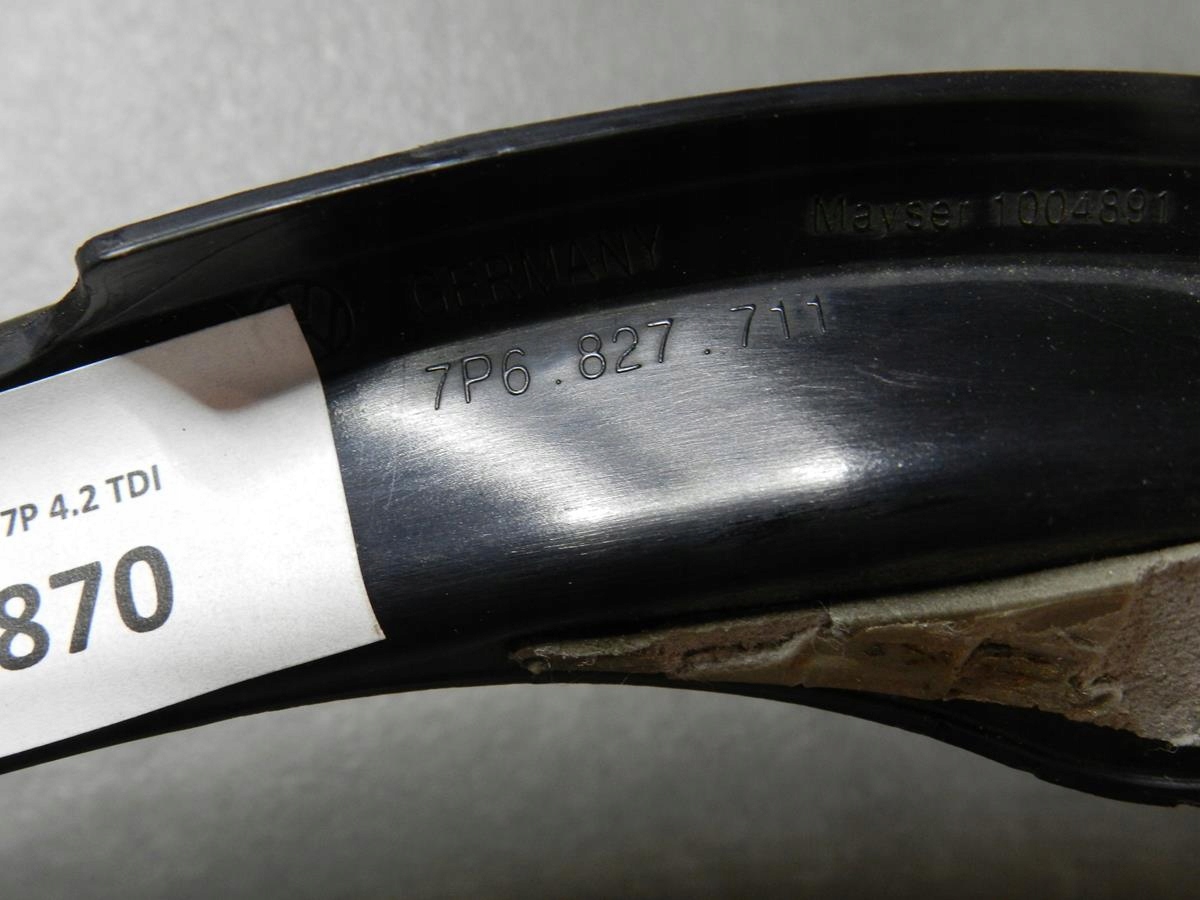 VW TOUAREG 7P Joint du capot 7P6827711