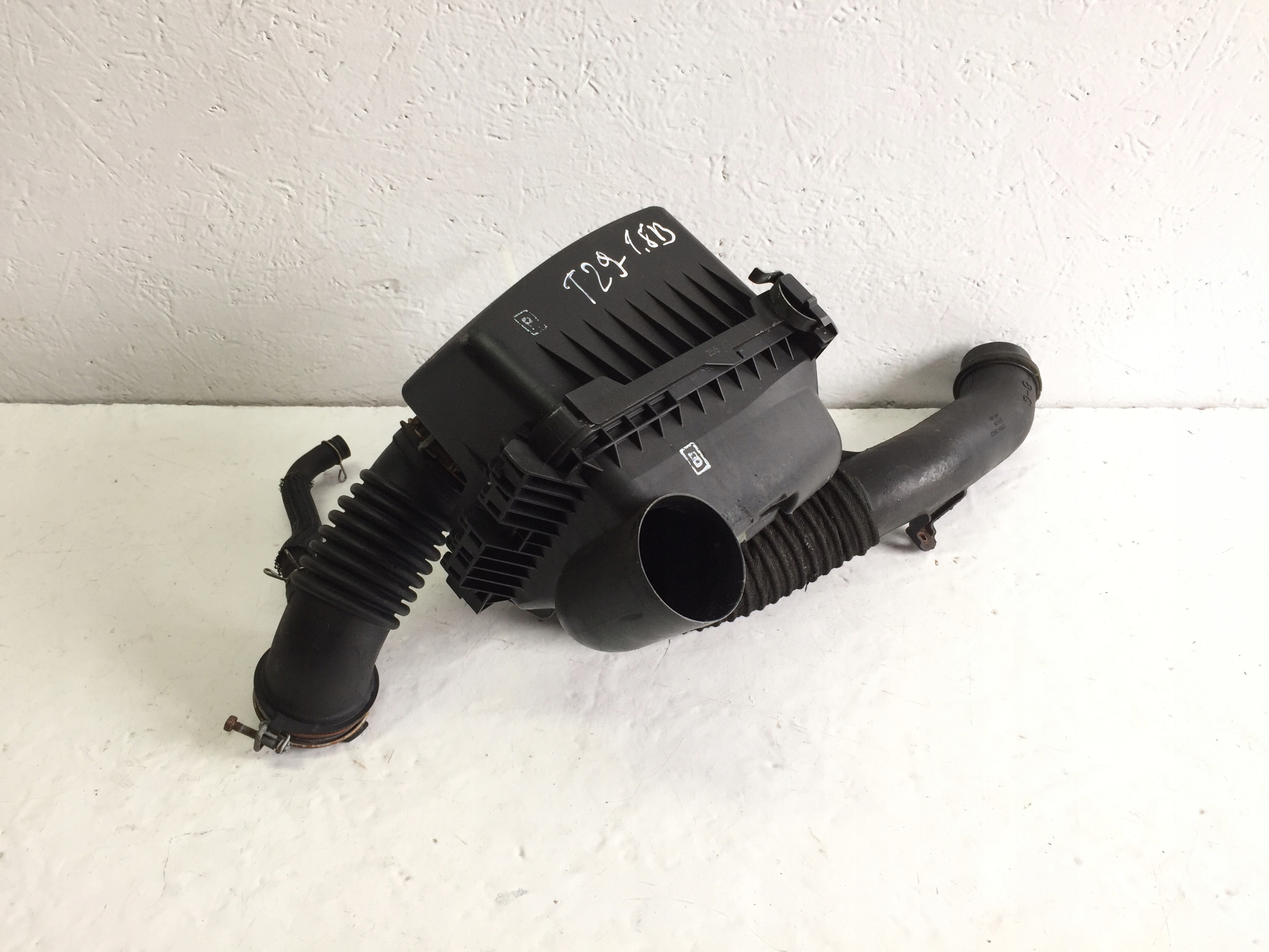 ФІЛЬТР AURIS VERSO COROLLA AVENSIS 1.3 1.6 1.8 2.0