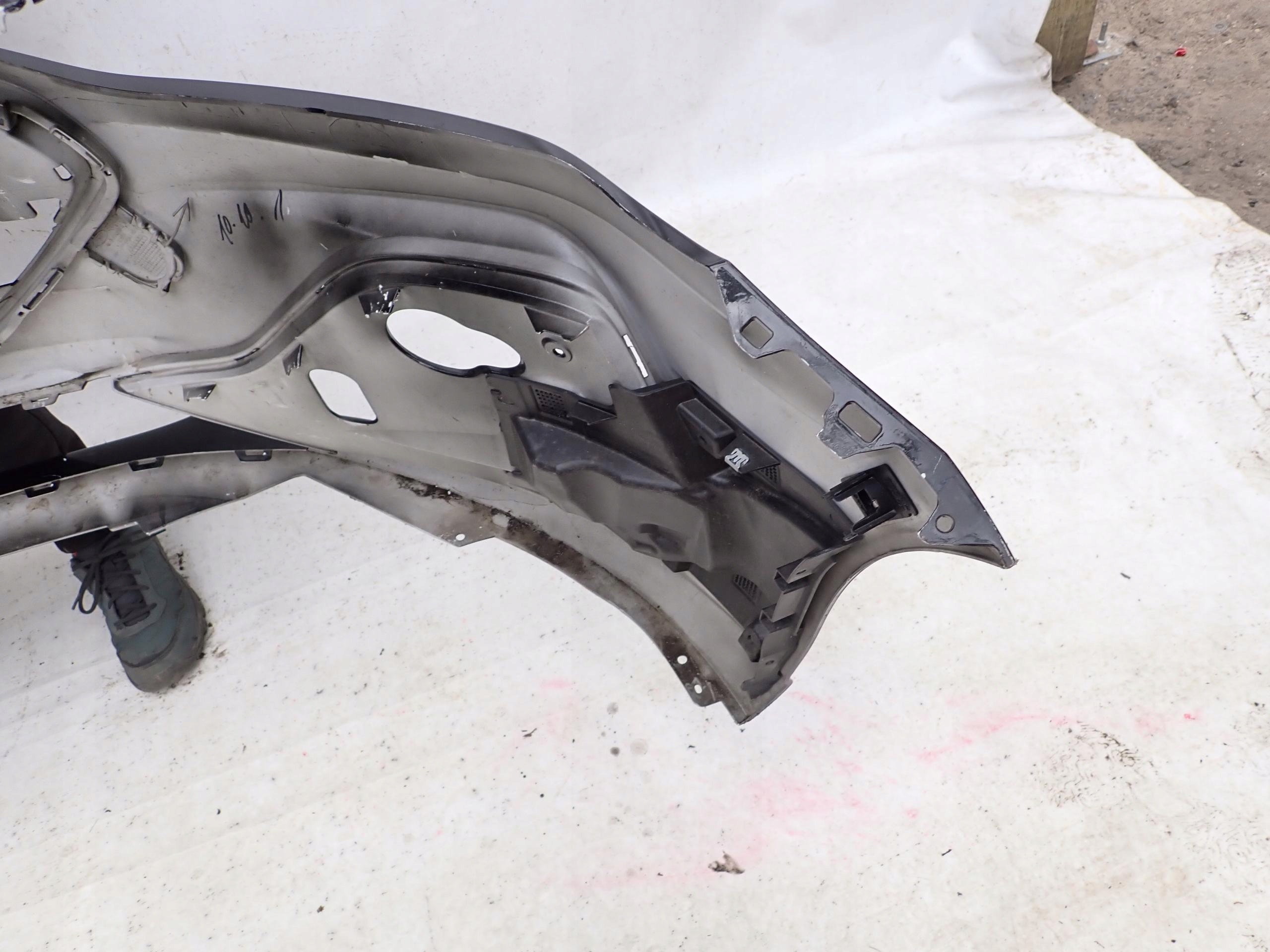 FORD FOCUS MK4 LIFT ST-LINE 21- bumper front front PDC