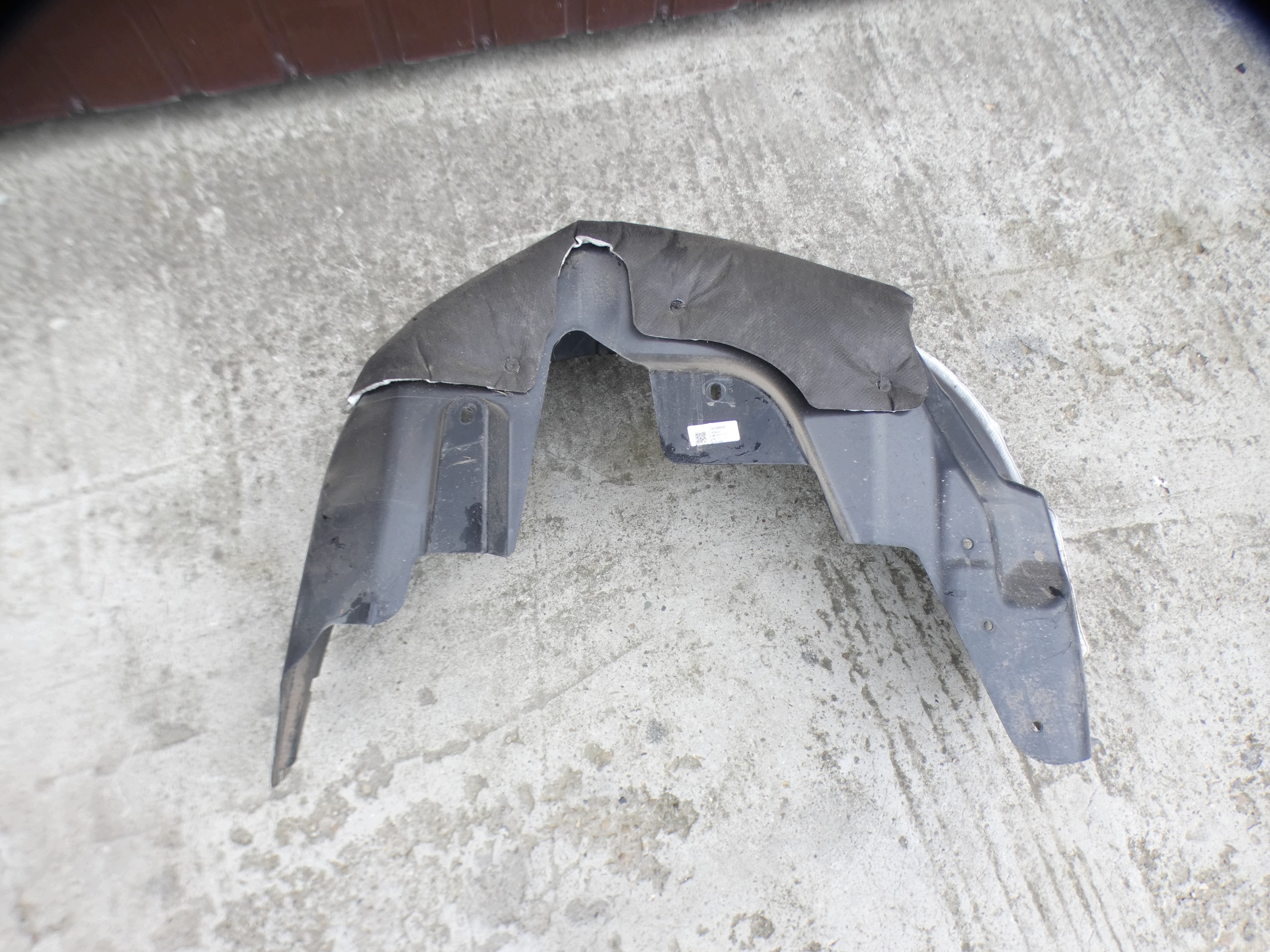 mudguard left right rear part rear. original JEEP AVENGER 25R