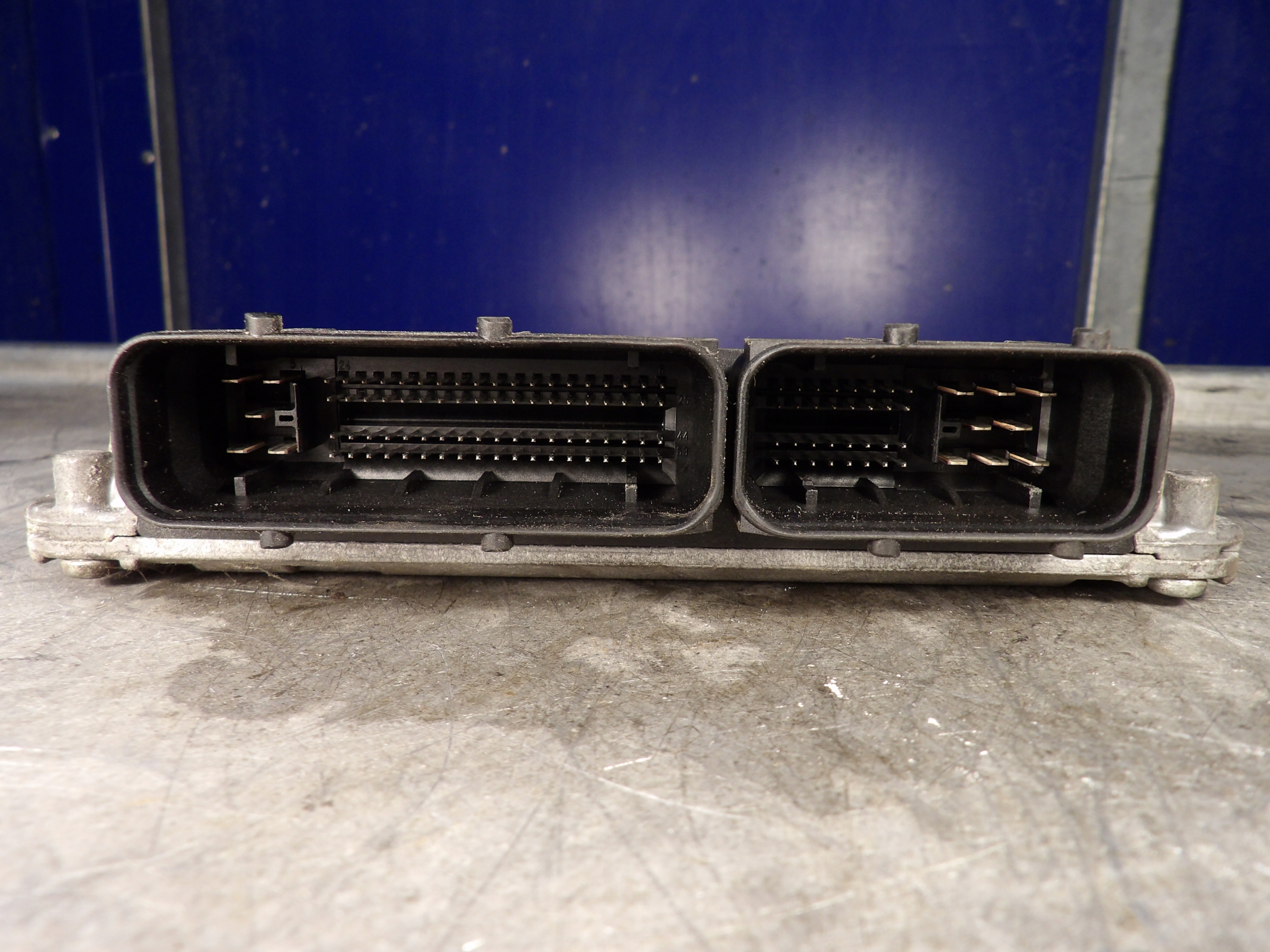 Skoda Fabia and computer, control unit 03E906033F 5WP4012605