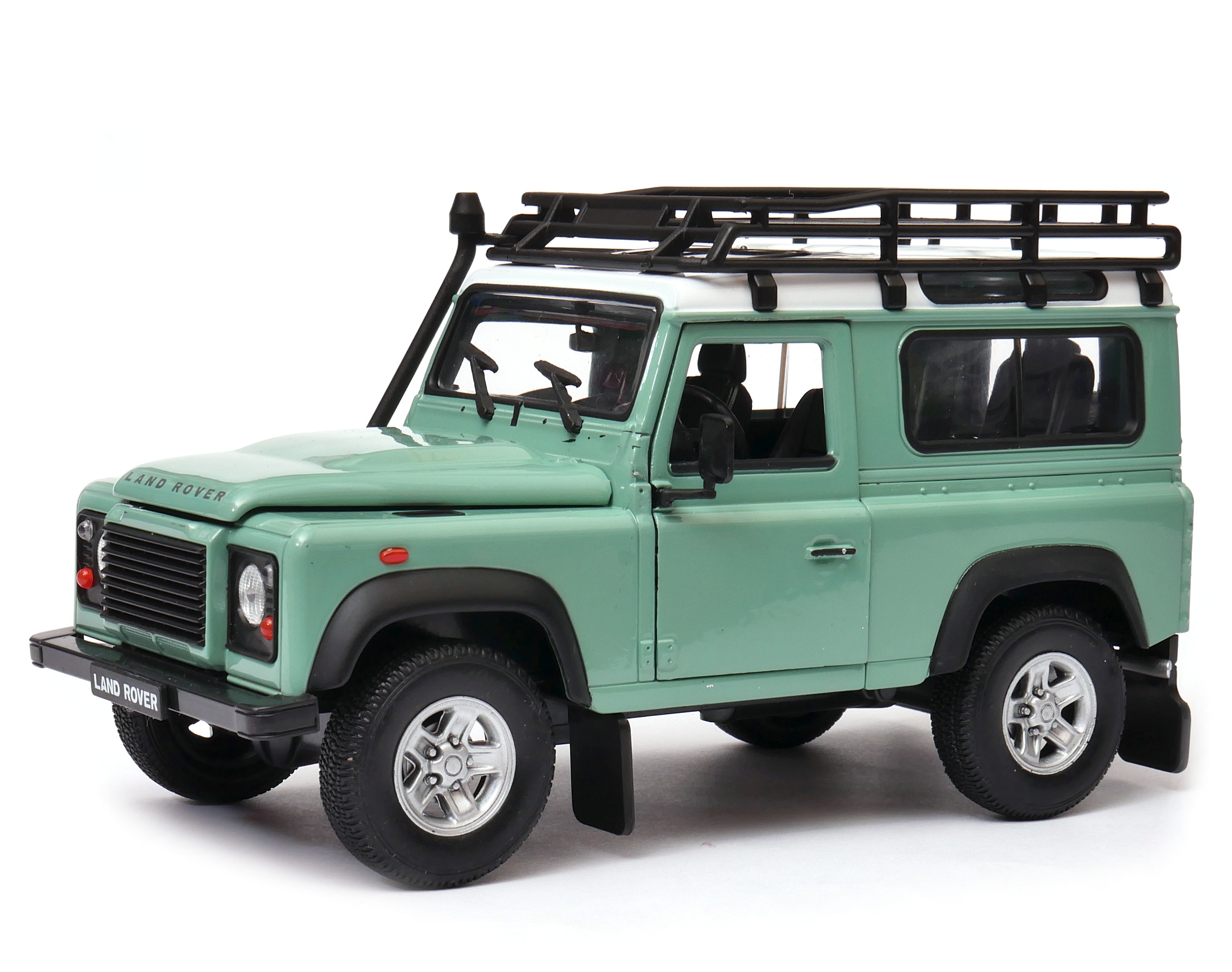 Land Rover Defender travel 1:24 Welly zelená 22498SP