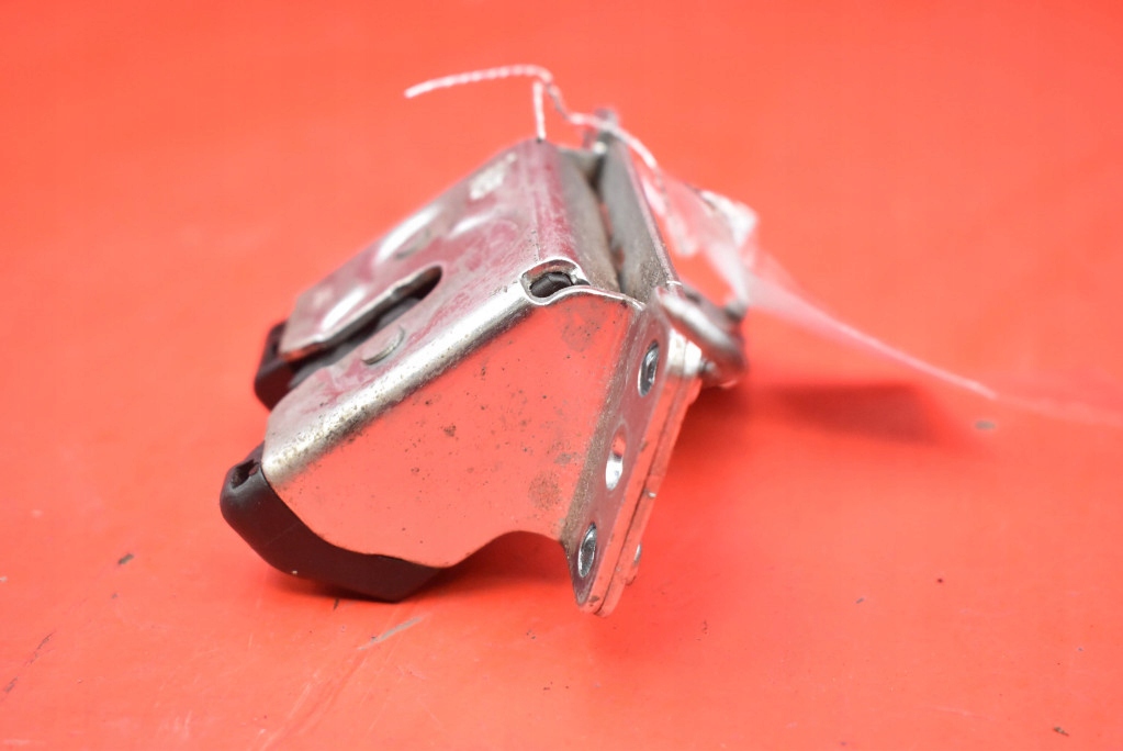 lock bonnet rear part boot 90563999 OPEL MERIVA A 02-06