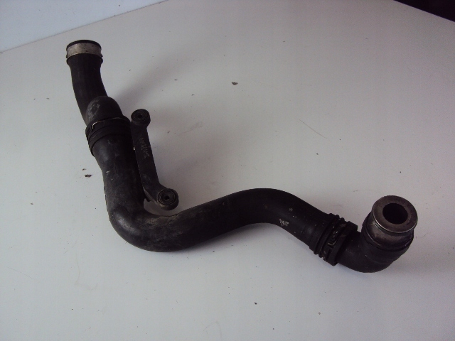 1K0145762P - ТРУБА ІНТЕРКУЛЕРА SKODA OCTAVIA VW GOLF PASSAT 1.9