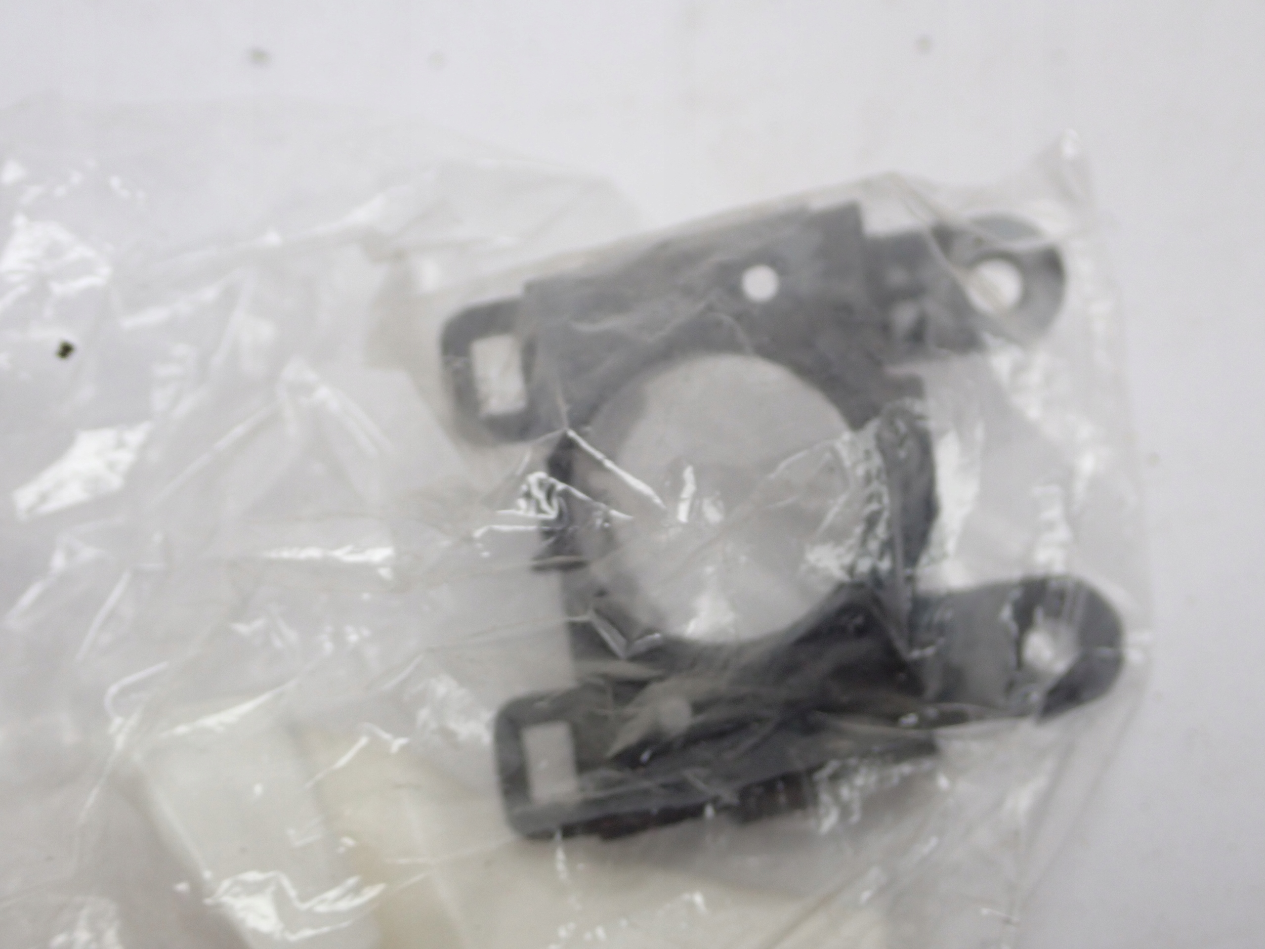 VW ARTEON 3G8 Halter KOSZYK PDC 3G8919494A mitte rechts