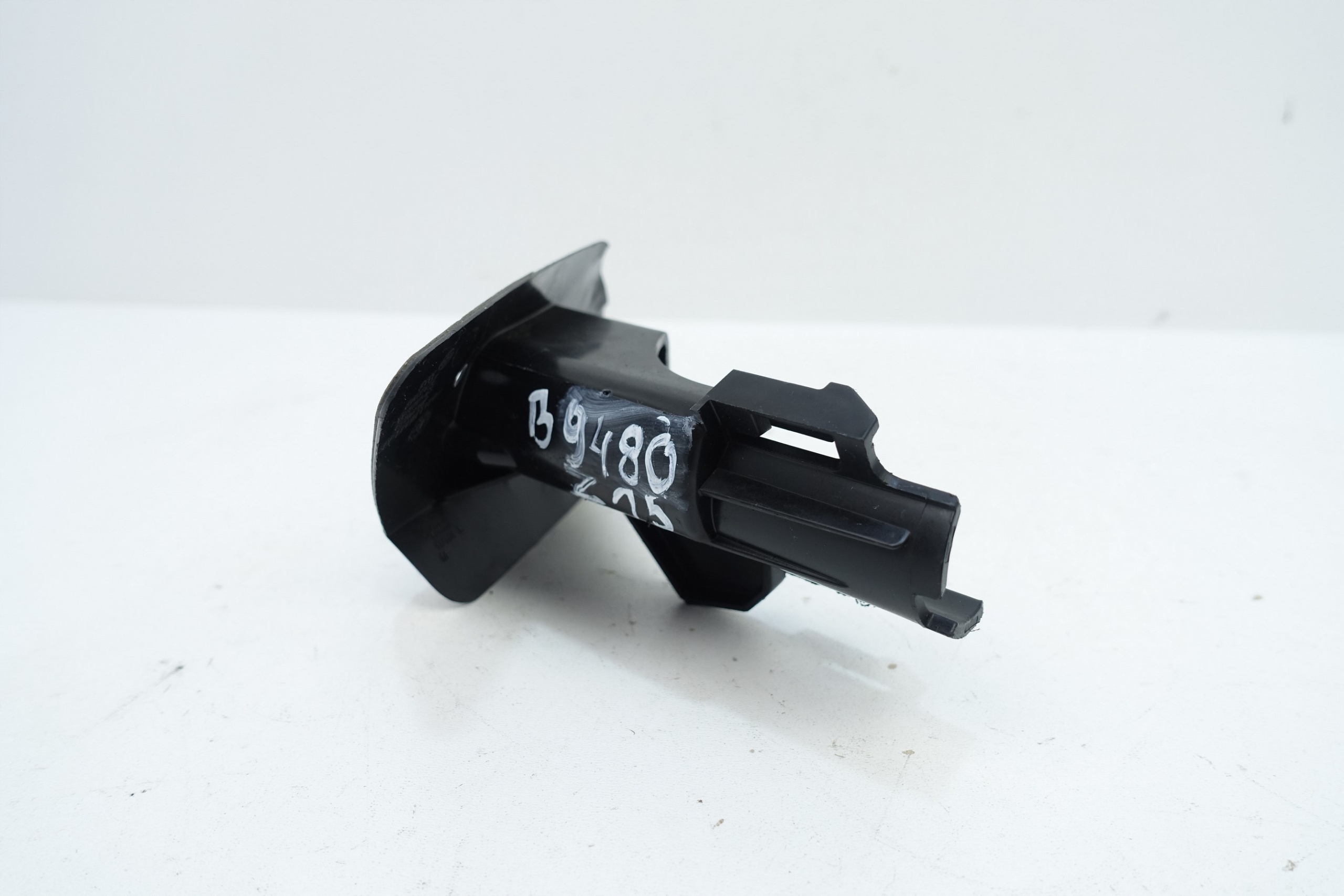 Halter der Spritzdüse links BMW X5 G05 8069127