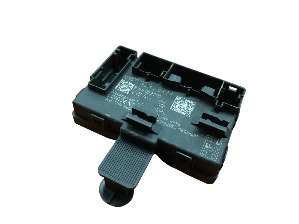 AUDI A4 b9 модуль двері 8W0959392M