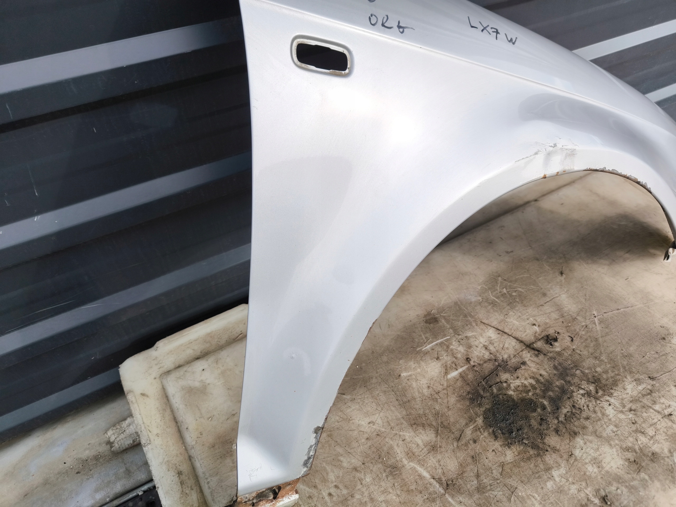 fender right front AUDI A3 8P 2003-2008 original !!!