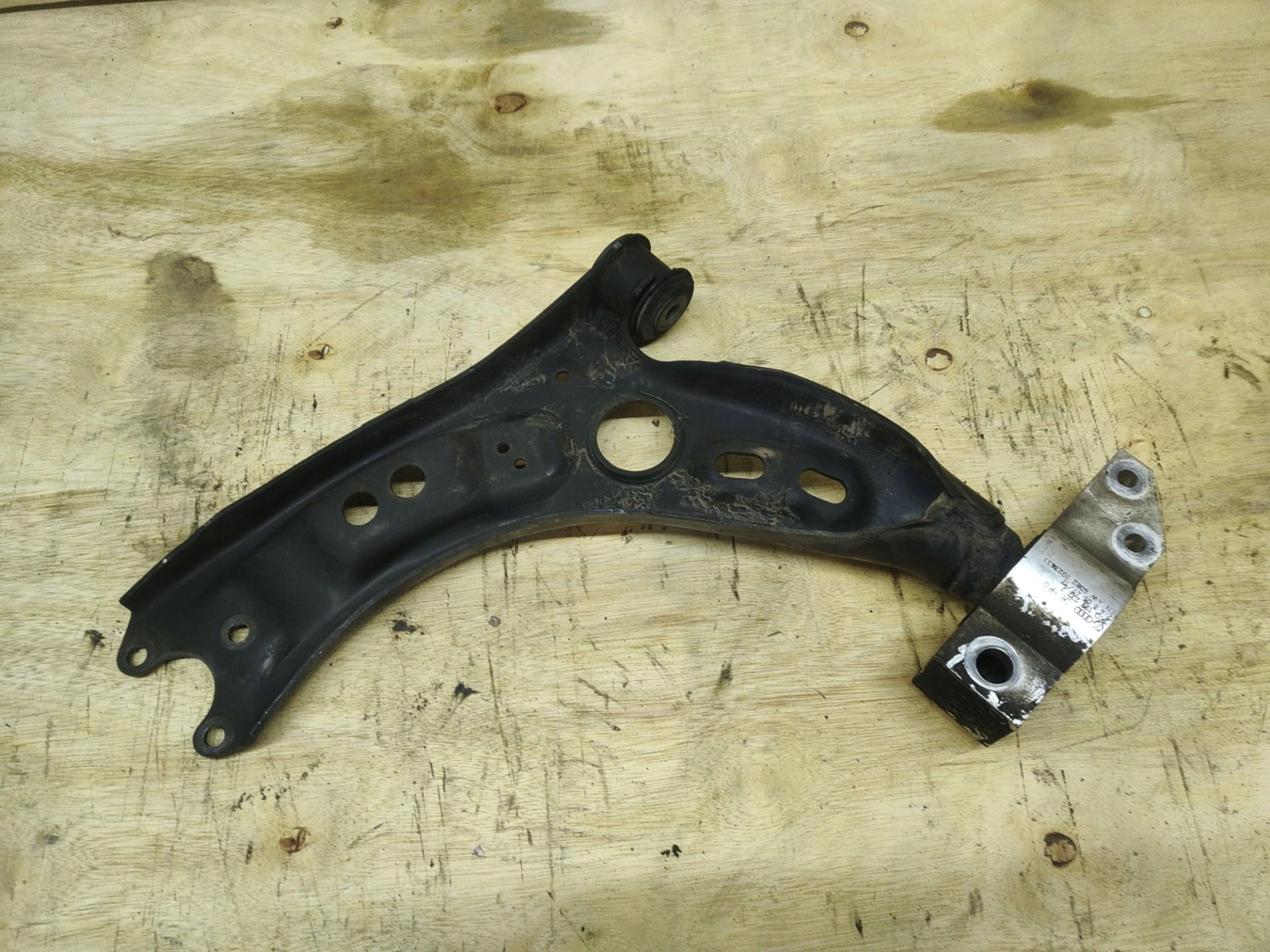 arm front right side Volkswagen Touran 2nd facelift 2013 1K0199232J