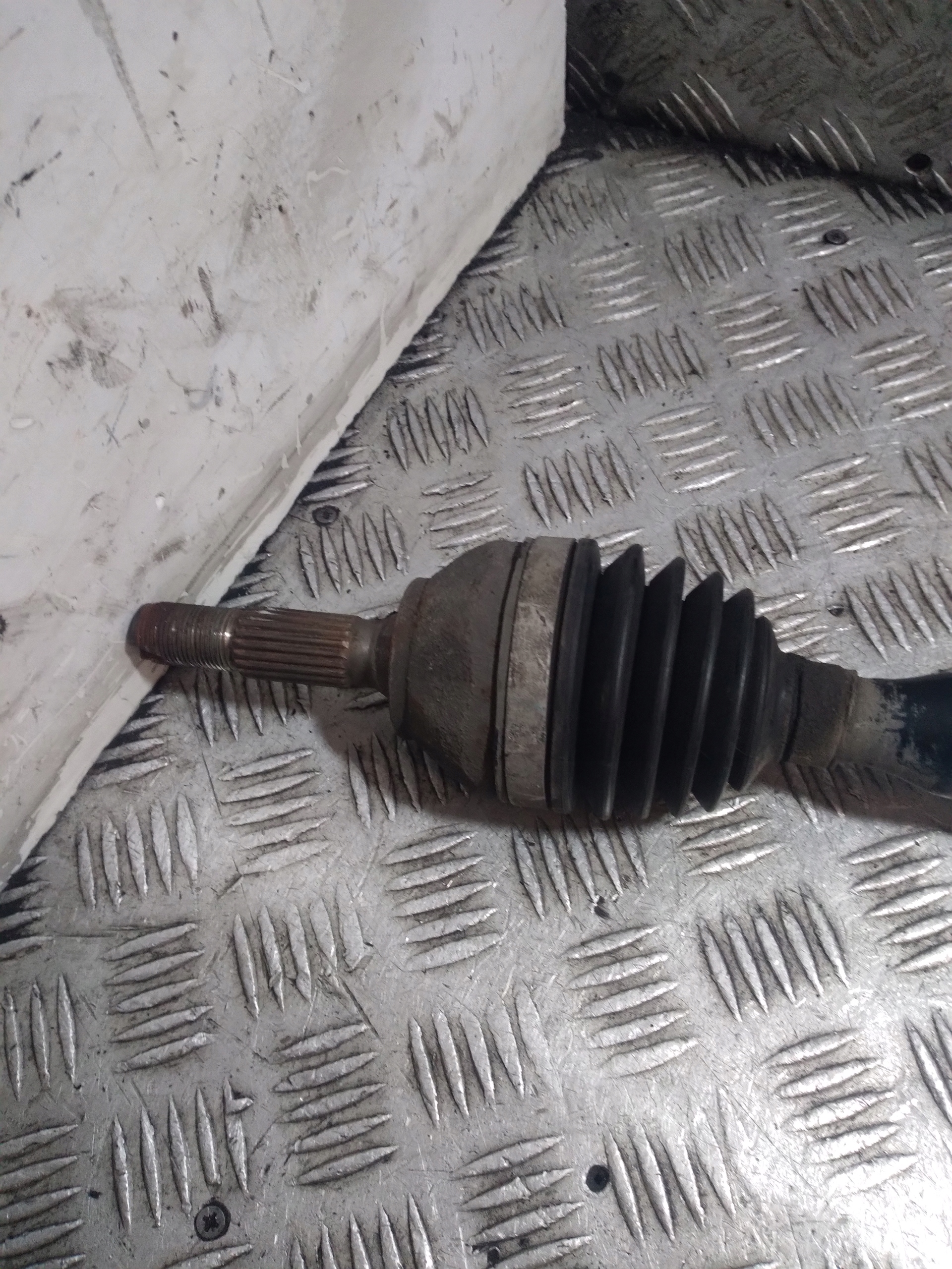 semi-axis semi-axis right front CITROEN DS-3 9672620780