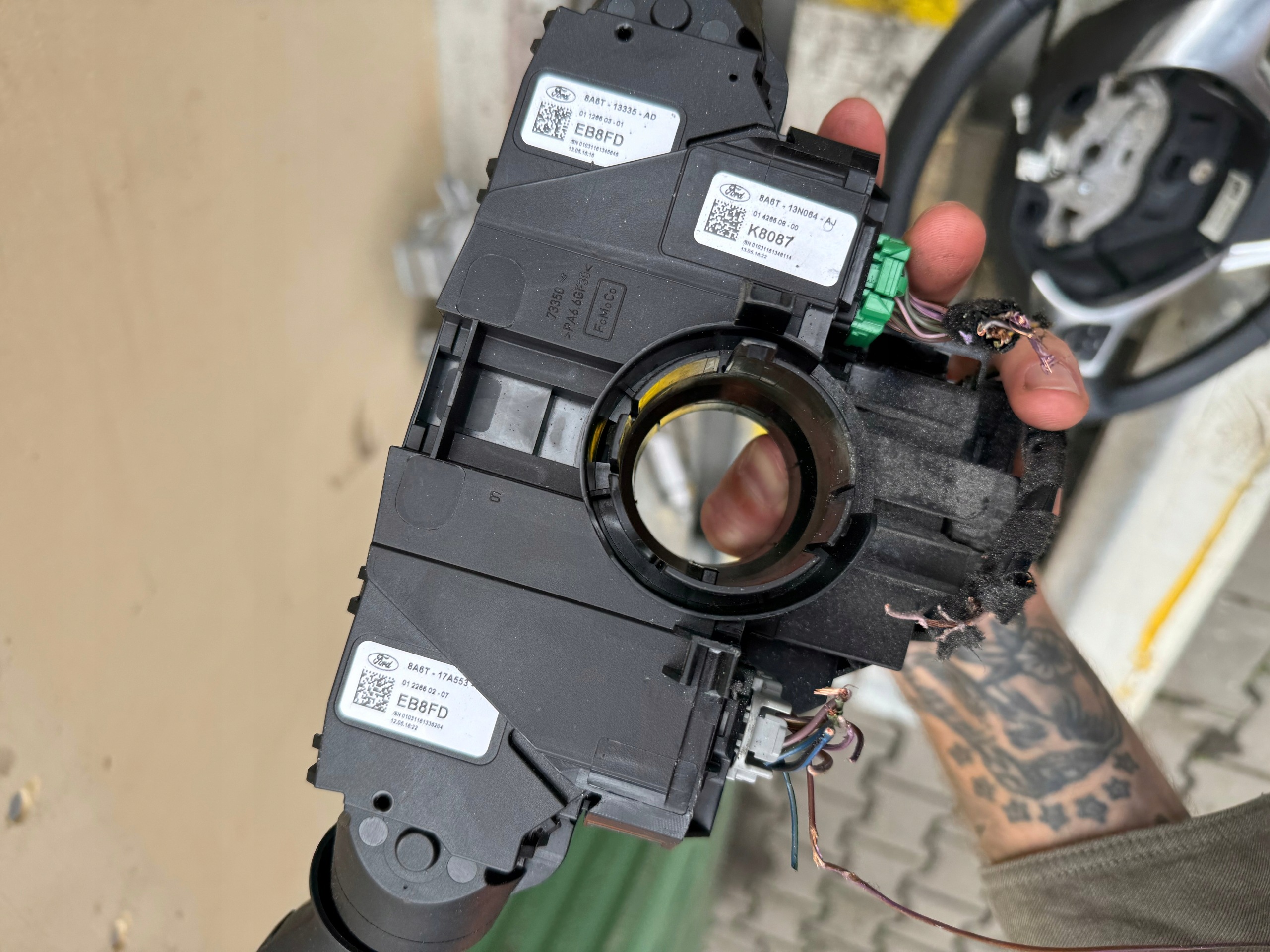 FORD FIESTA MK7 LIFT 13- DEVIO LUCI TERGICRISTALLO TERGI DEVIO LUCI DEVIO 8A6T-13N064-AJ