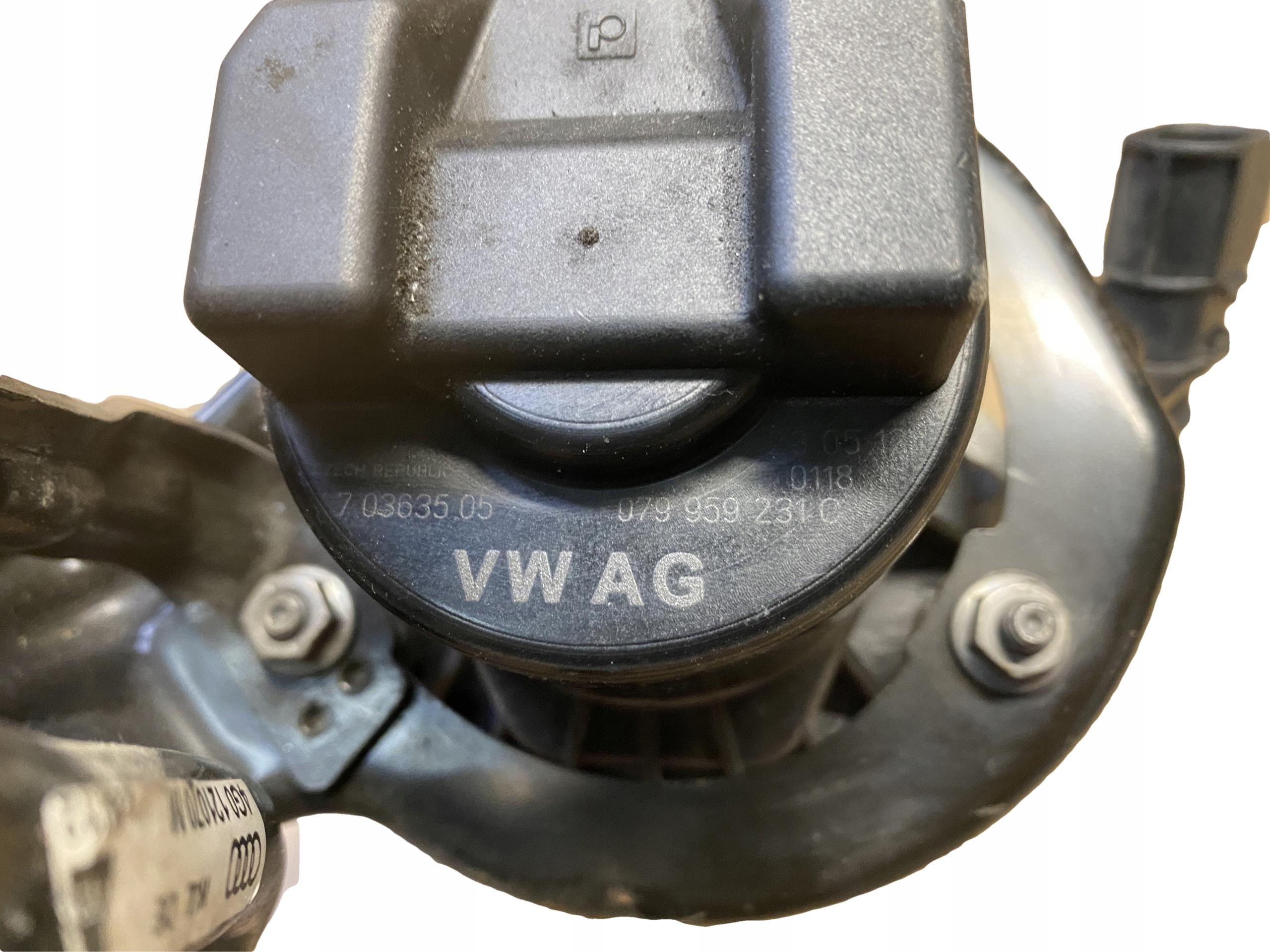 AUDI A6 A7 RS6 RS7 4G C7 pump WTORNA 079959231C