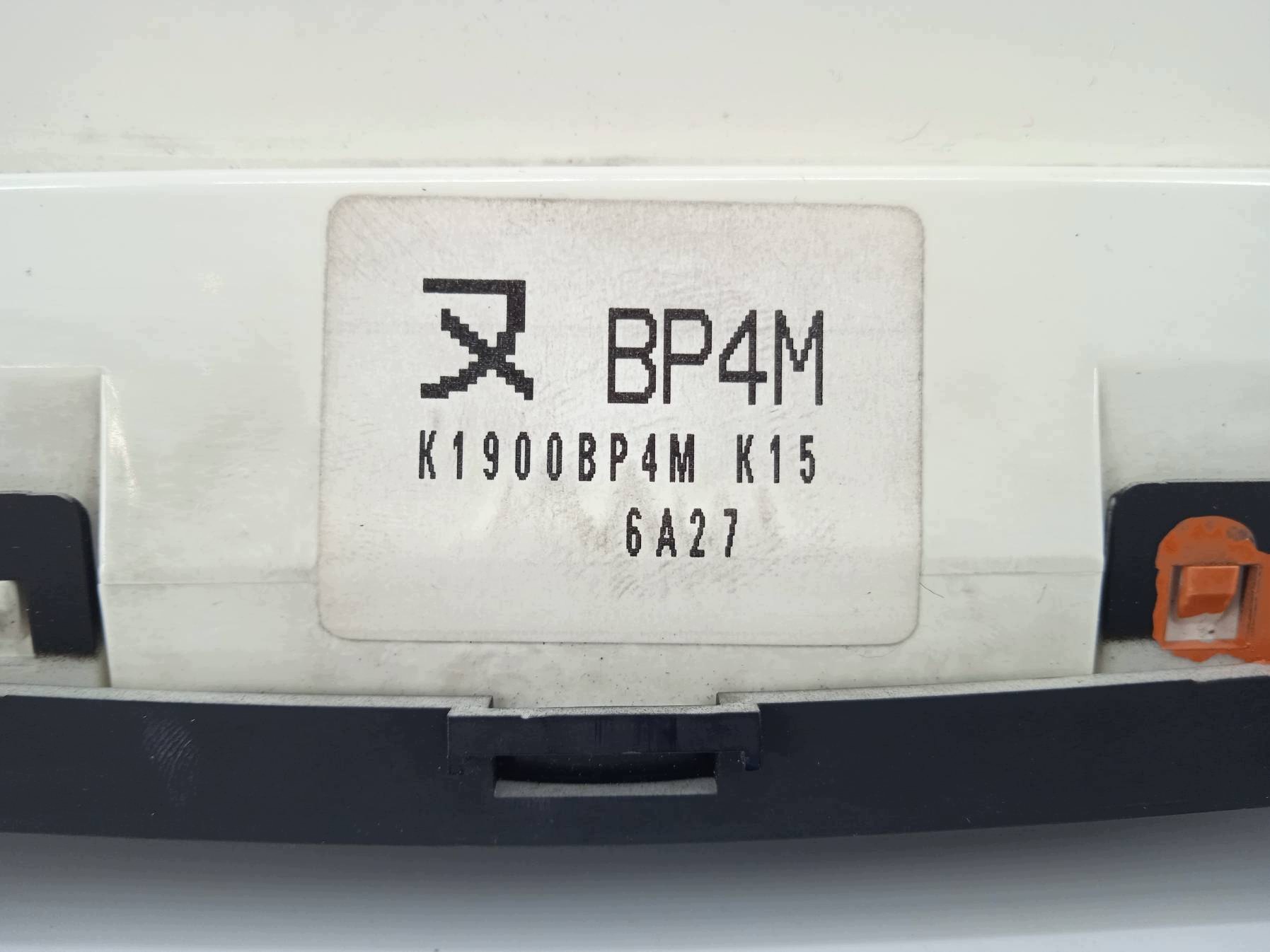 PANEL alimentation d'air K1900BP4M Mazda 3 et (2003-2009)
