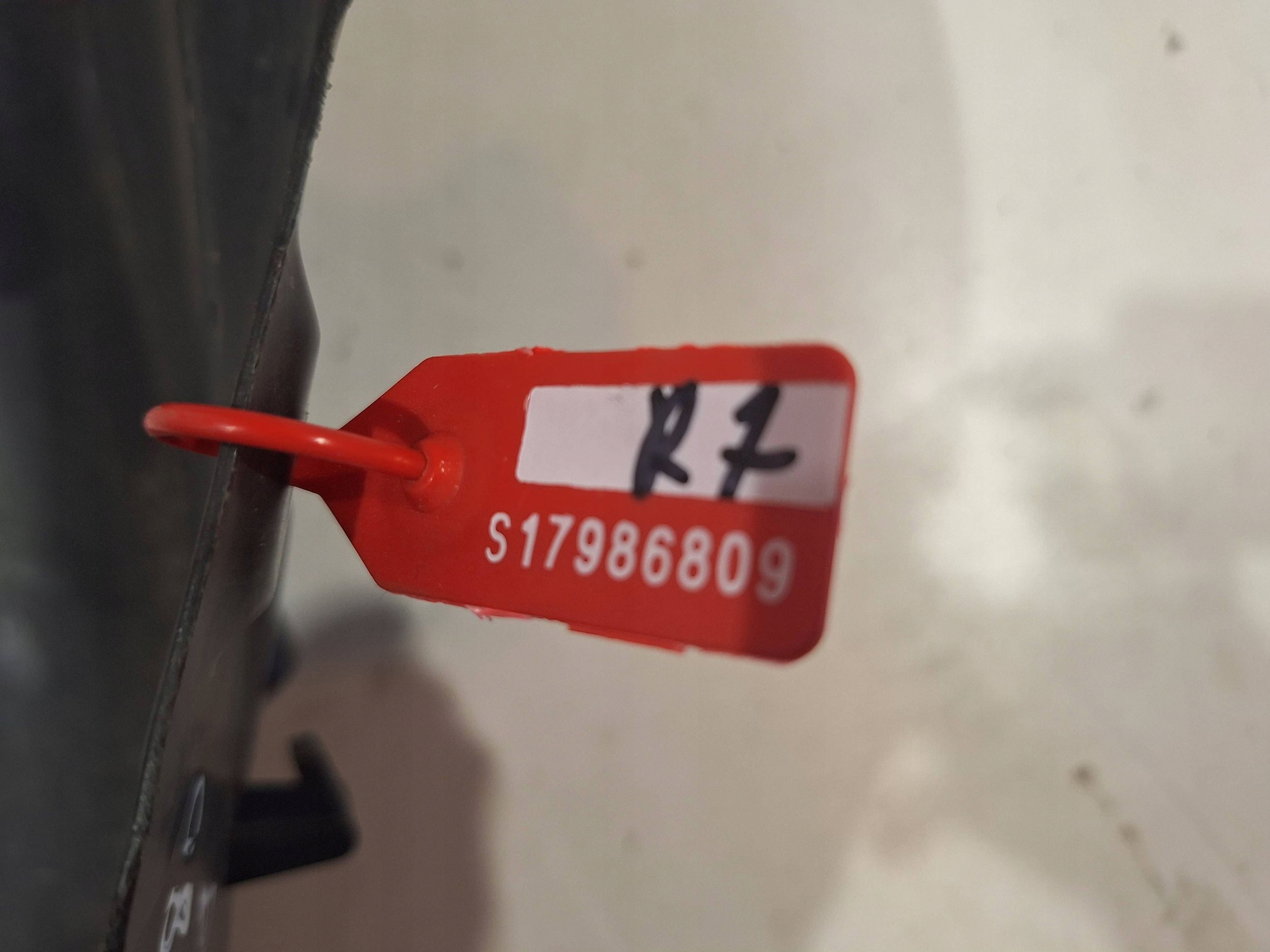 mudguard right rear part 9857657580 CITROEN JUMPY III EXPERT III 16