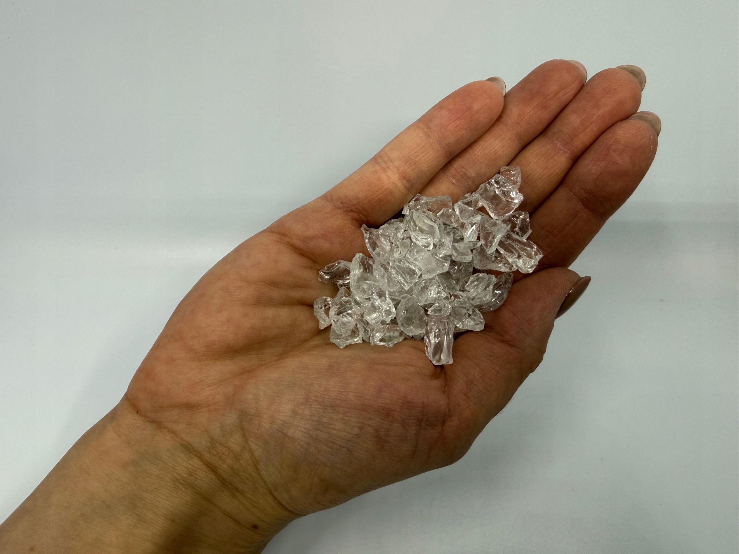 Grys skleněný bezbarvý křišťály ze skla – dekorace 6-10 mm 20 kg