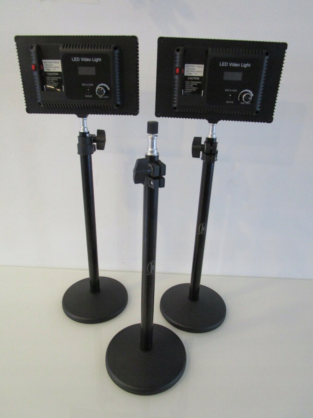 HAKUTATZ 2x lampa LED + stojak na mikrofon + osłona Pop + tło Do stramingu EAN (GTIN) 4260685363739