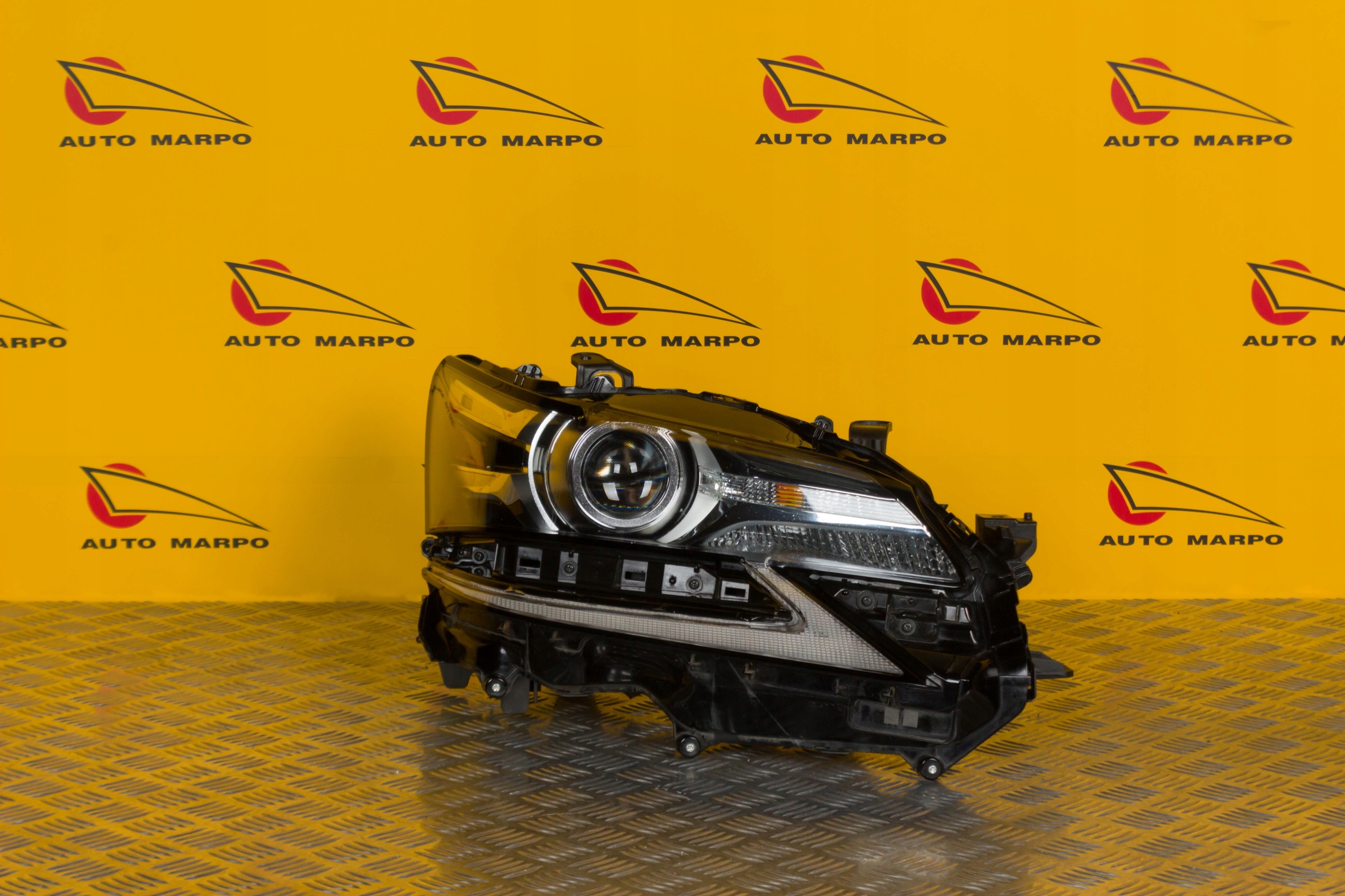 LEXUS GS GS350 GS450H 15- REFLEKTOR LAMPA LED USA Strona zabudowy prawa