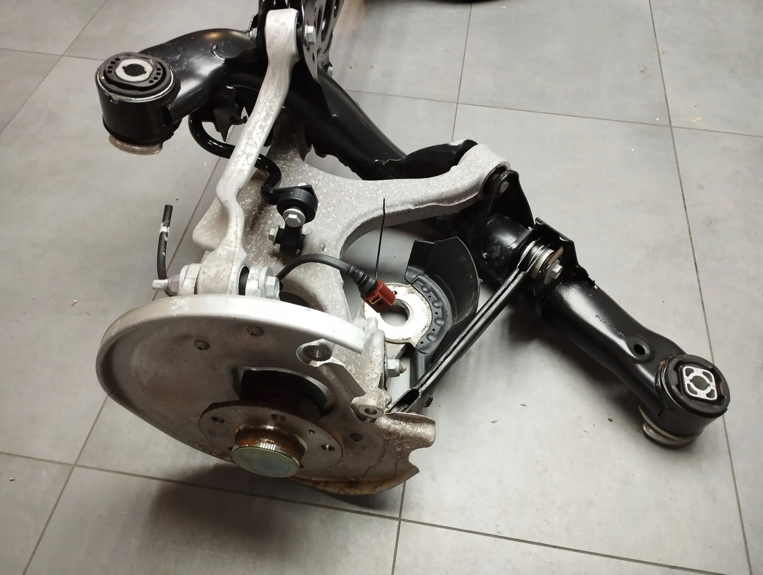 Audi A6 C7 4G SEDAN BELKA OŚ TYŁ ZAWIESZENIE 4G0505287 Jakość części (zgodnie z GVO) O - oryginał z logo producenta pojazdu (OE)