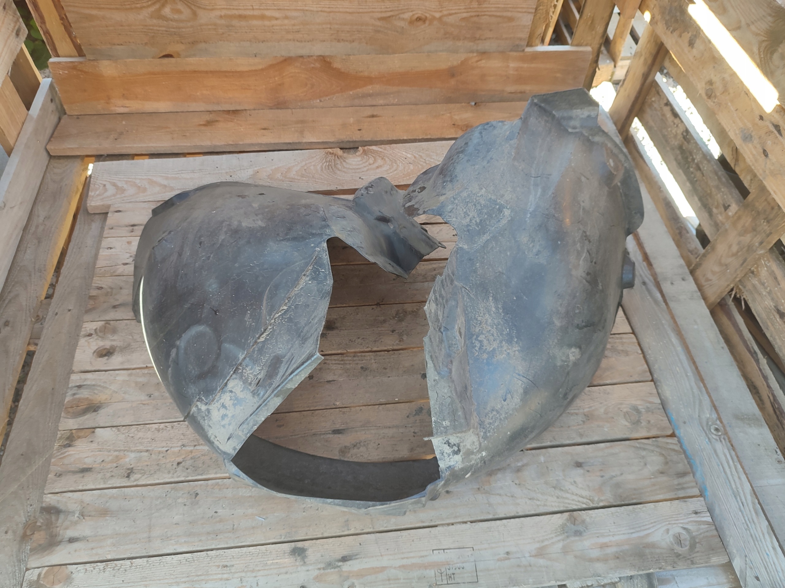 mudguard left front left front Audi A4 B8 8K0821171L