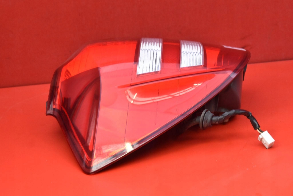 light left rear part rear 92401-1H3 KIA CEED 1 and KOMBI 07-10