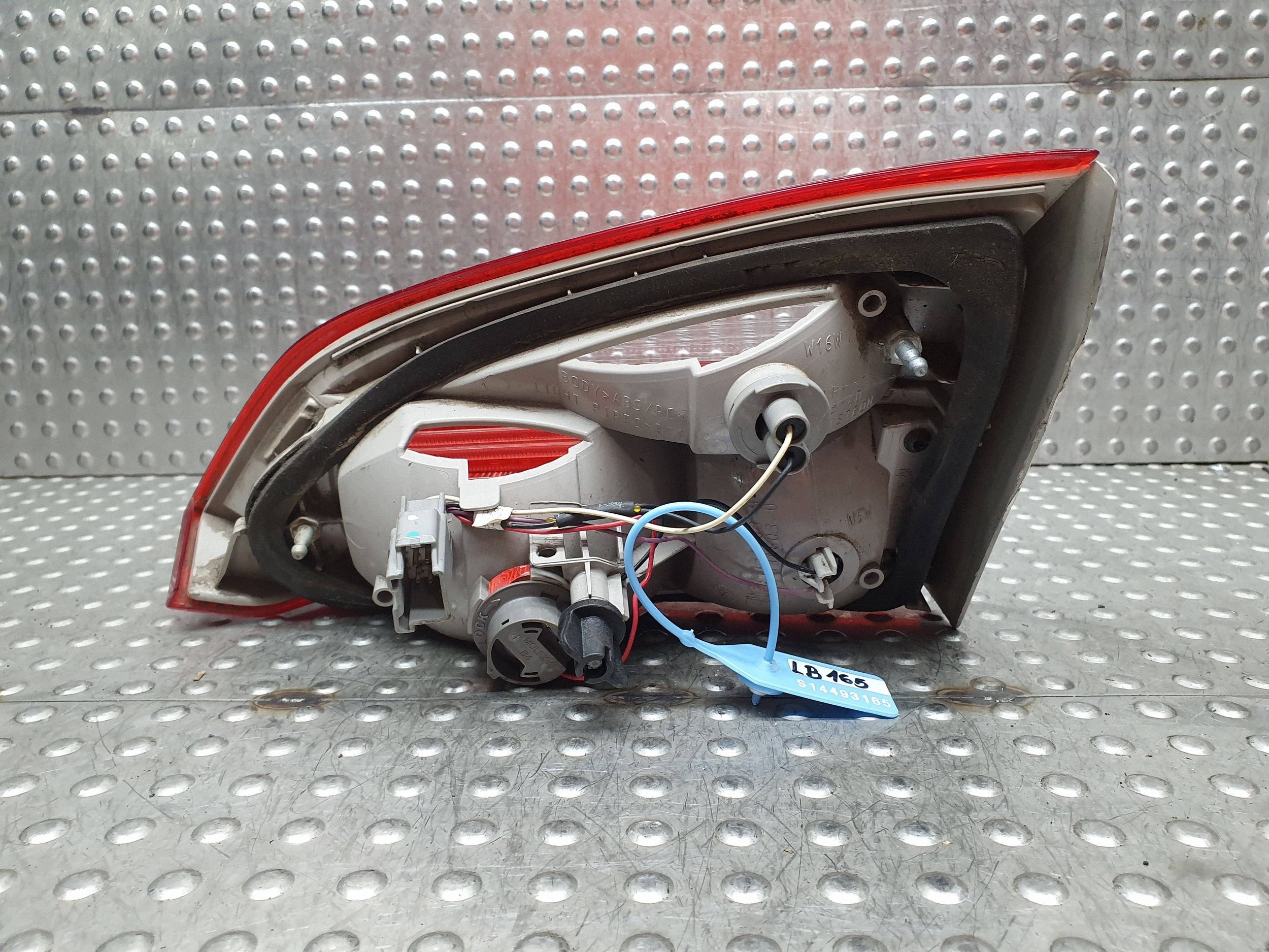 light left rear part LED BM51-13A603-DB FORD FOCUS MK3 KOMBI 11-15