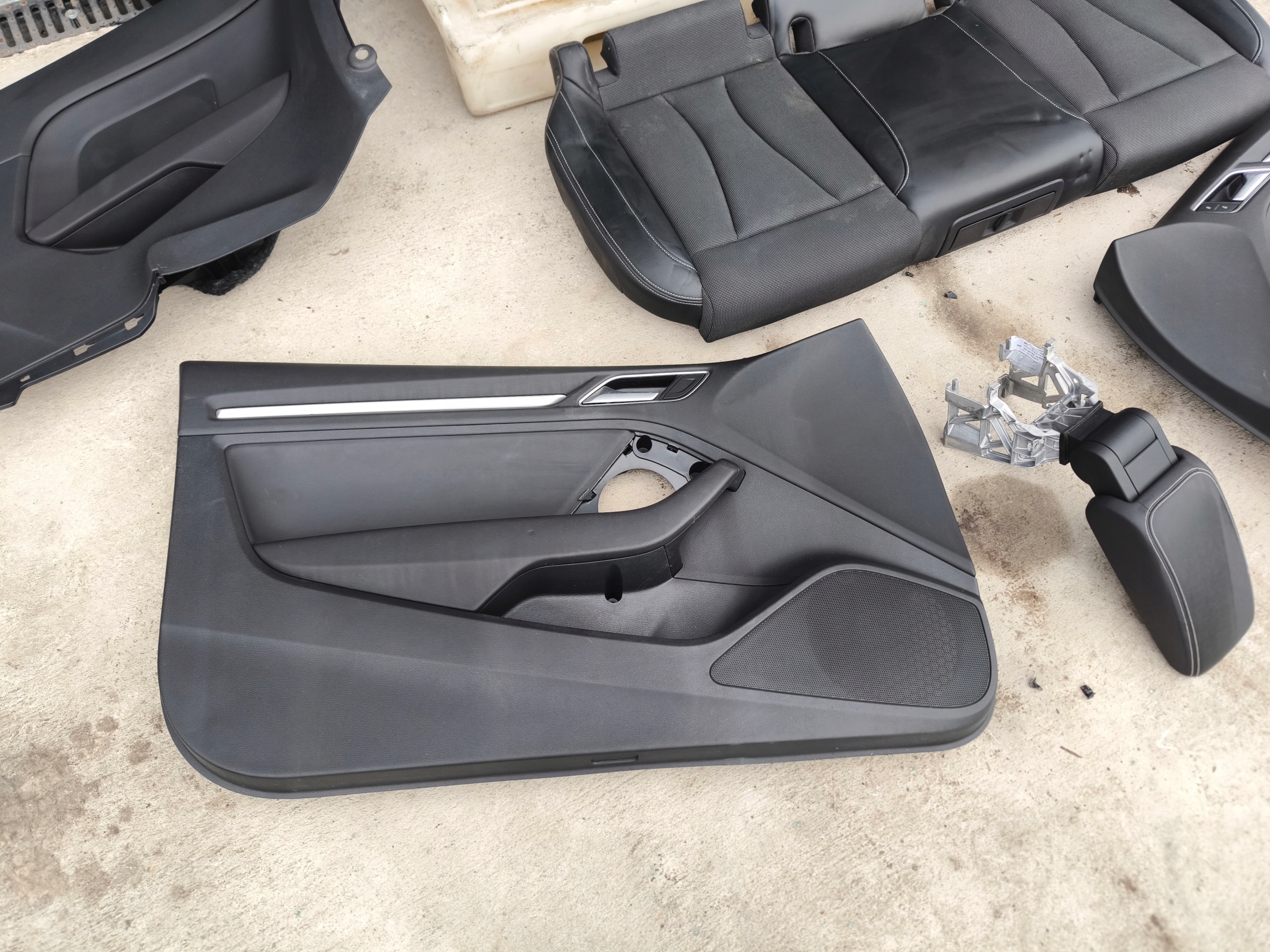 Sitz Sitze KOMPLET AUDI A3 8V 3-Tür Leder+MATERIAL S LINE *2 !!!