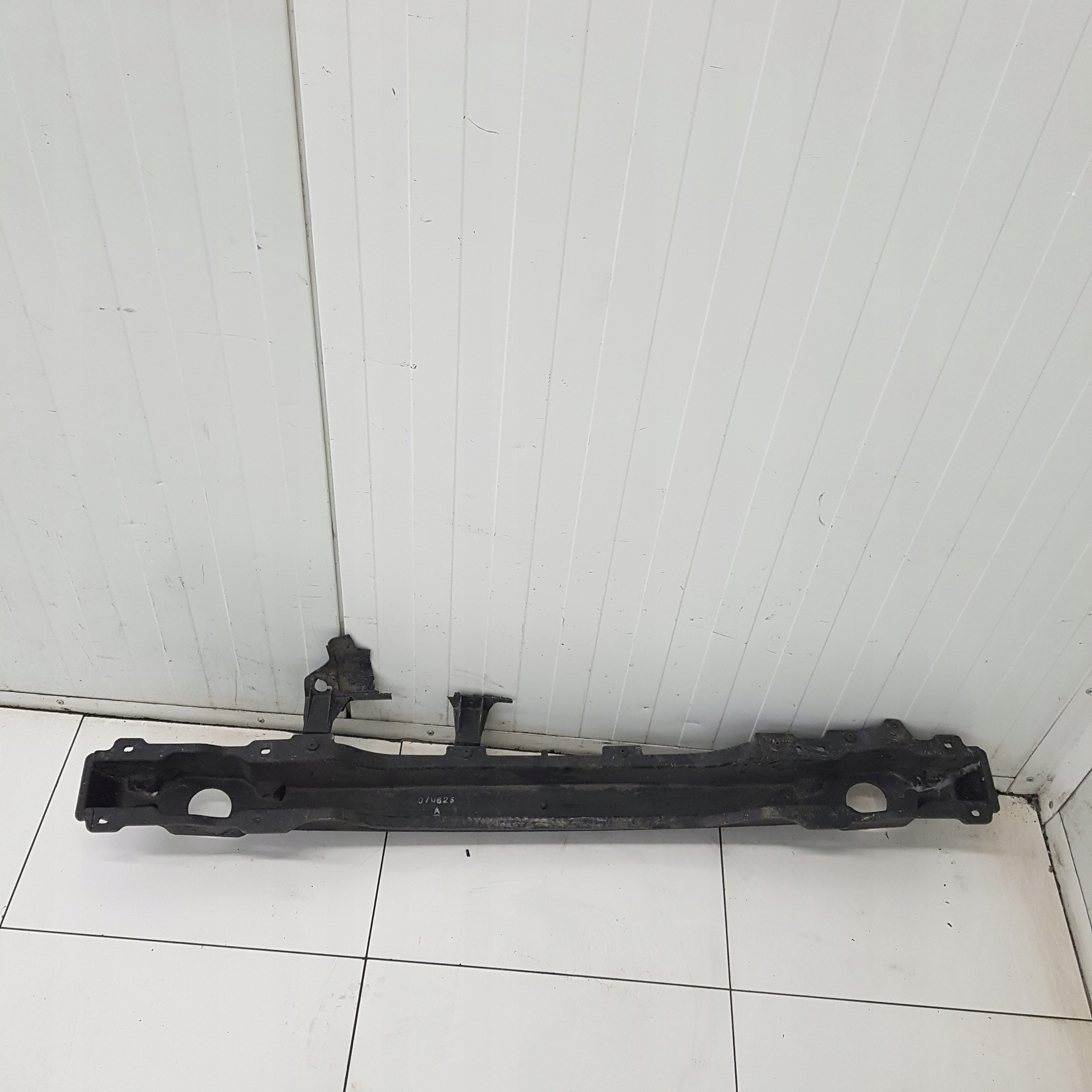 greda ispod branik stražnji KIA CEED 1H866-30100
