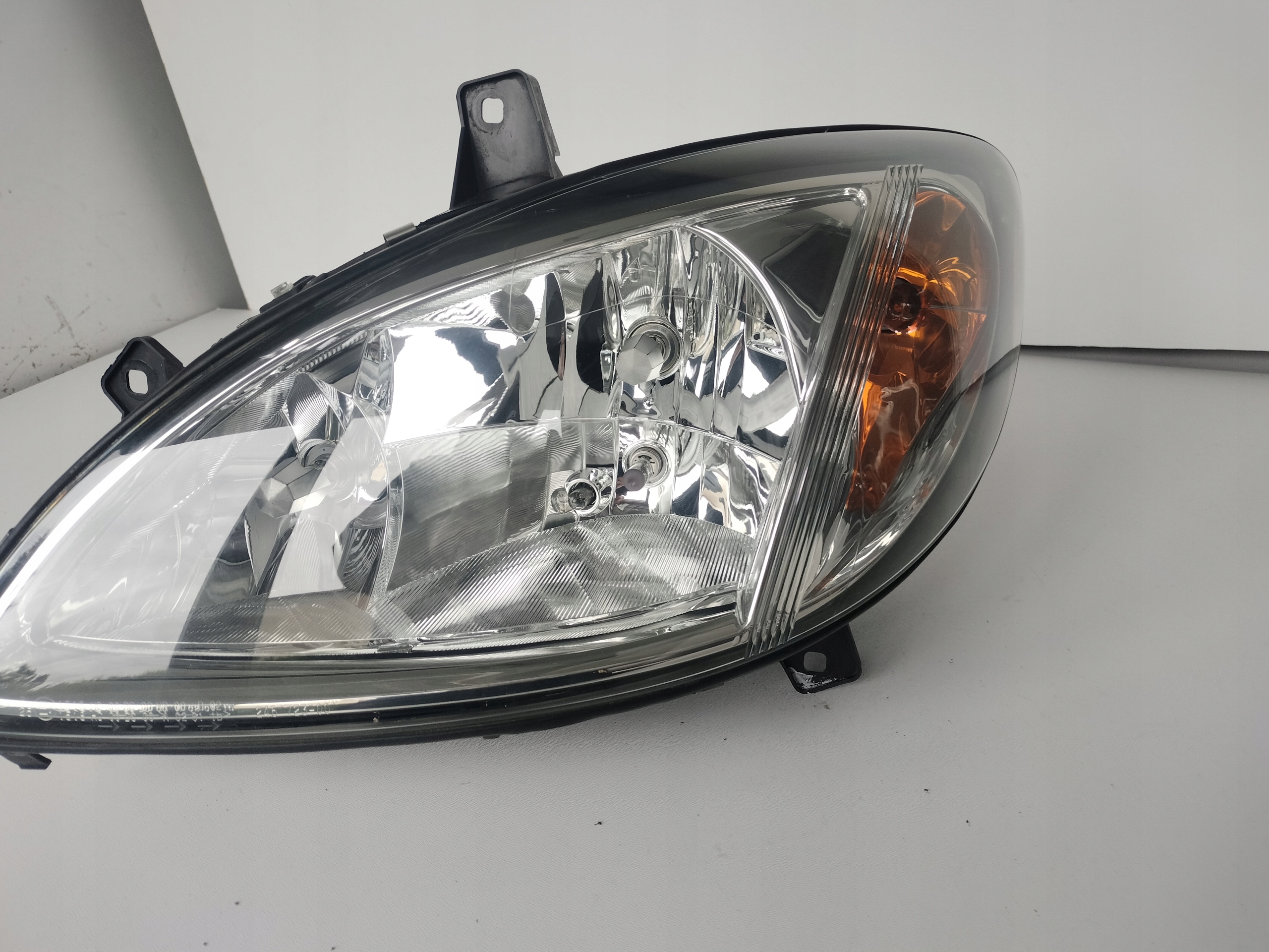 light left REFLEKTOR MERCEDES VITO W639 03-10
