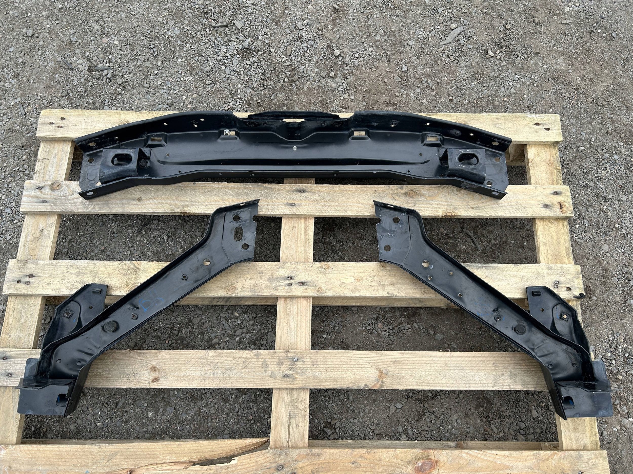 support panel for radiators pillar front upper Jeep Grand Cherokee 2011r