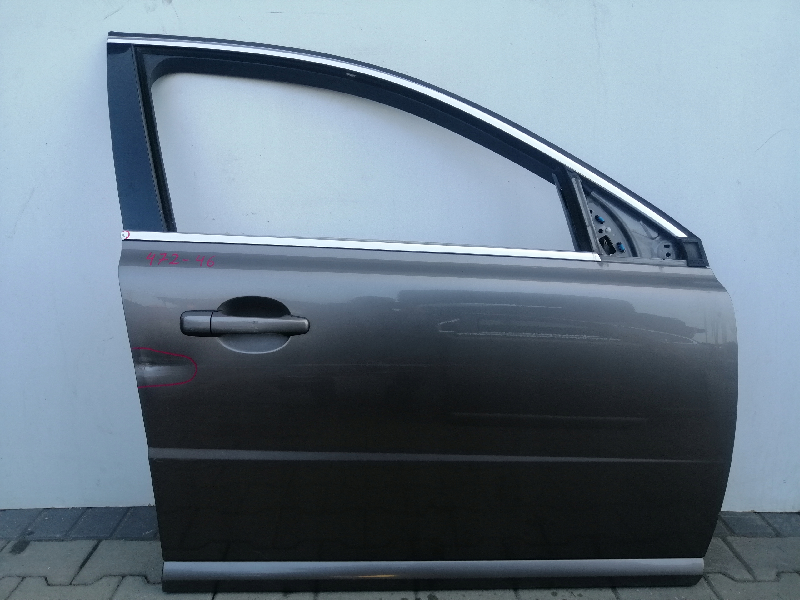 volvo V70 S80 дверь передняя правая 472-46