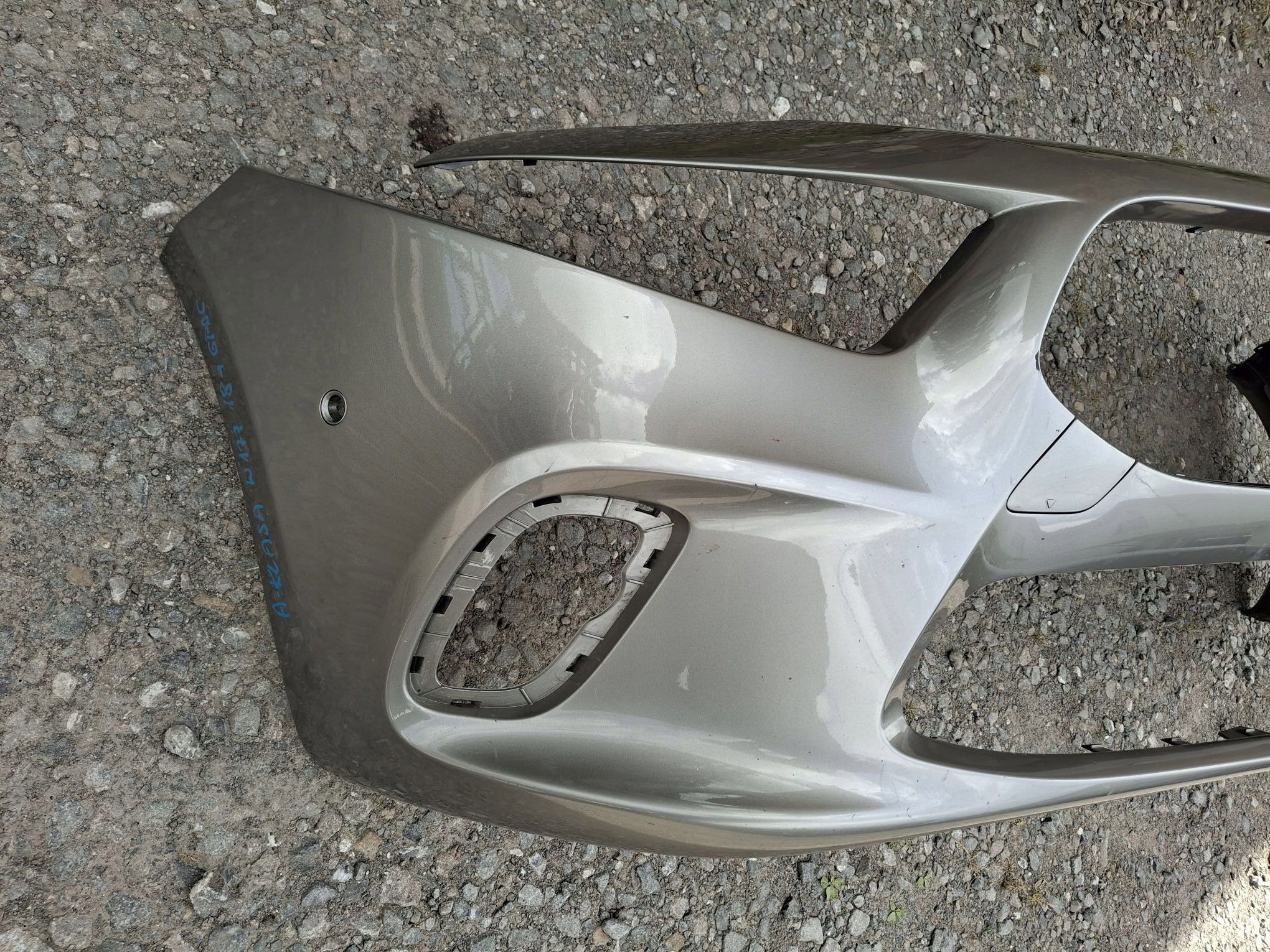 Frontstoßstange MERCEDES A-KLASA W177 2018R->