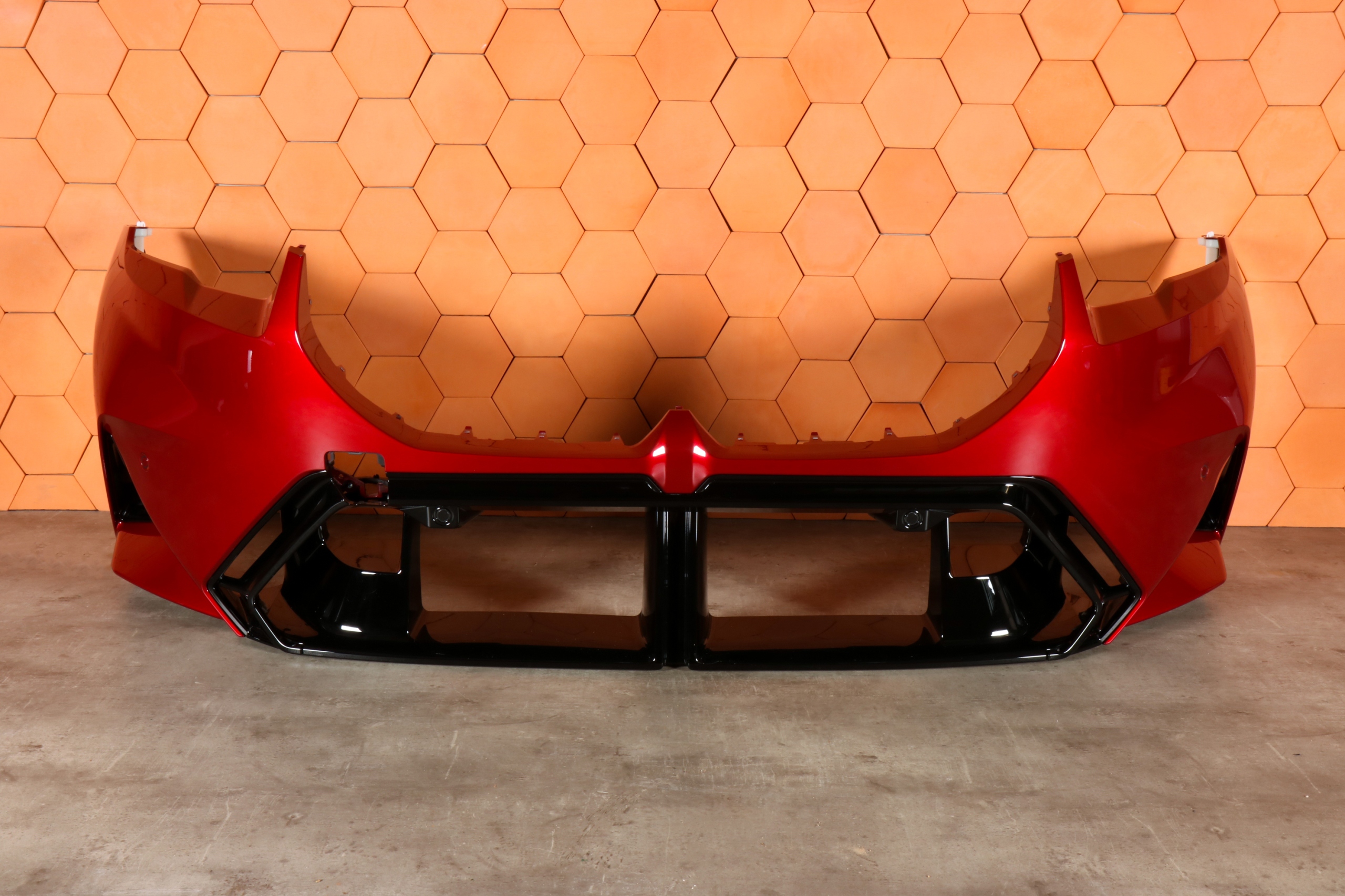 BMW M5 G90 G99 complete bumper front front C68 DRAGON FIRE RED USA
