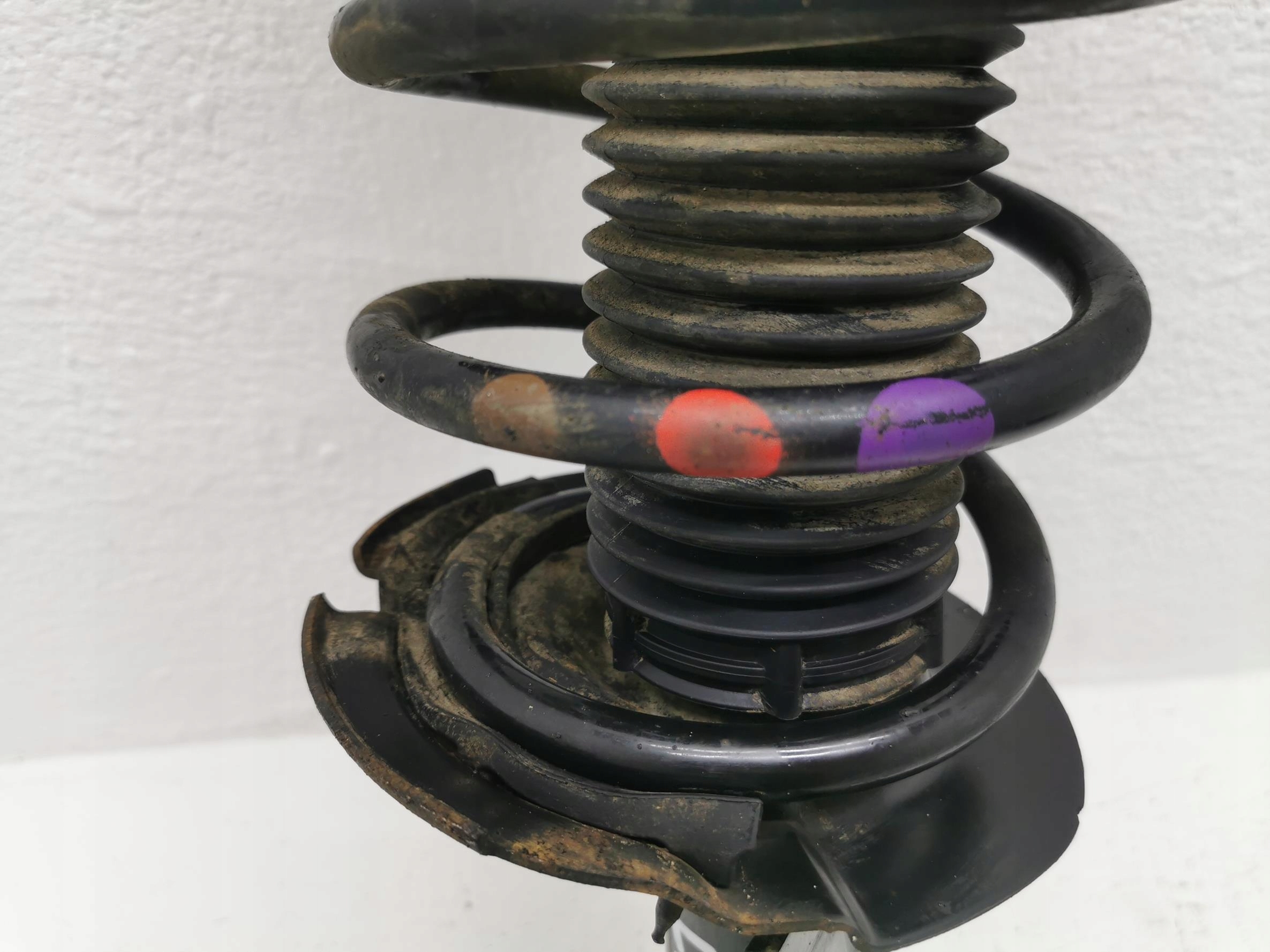 shock absorber left front FORD FOCUS MK3 LIFT 1.0 ECO
