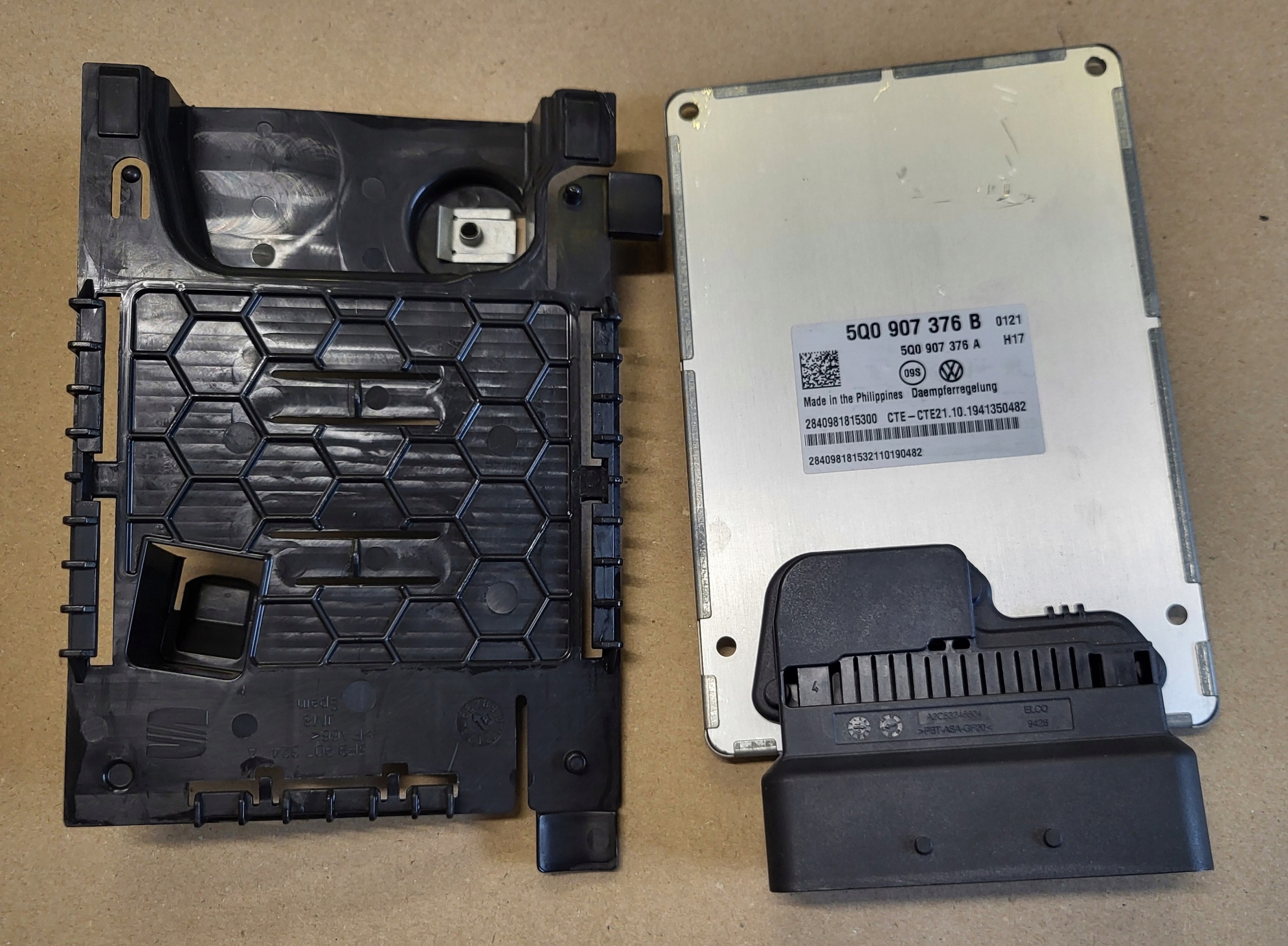 control unit module of shock absorbers springing SEAT ATECA CUPRA AUDI SKODA VW OE