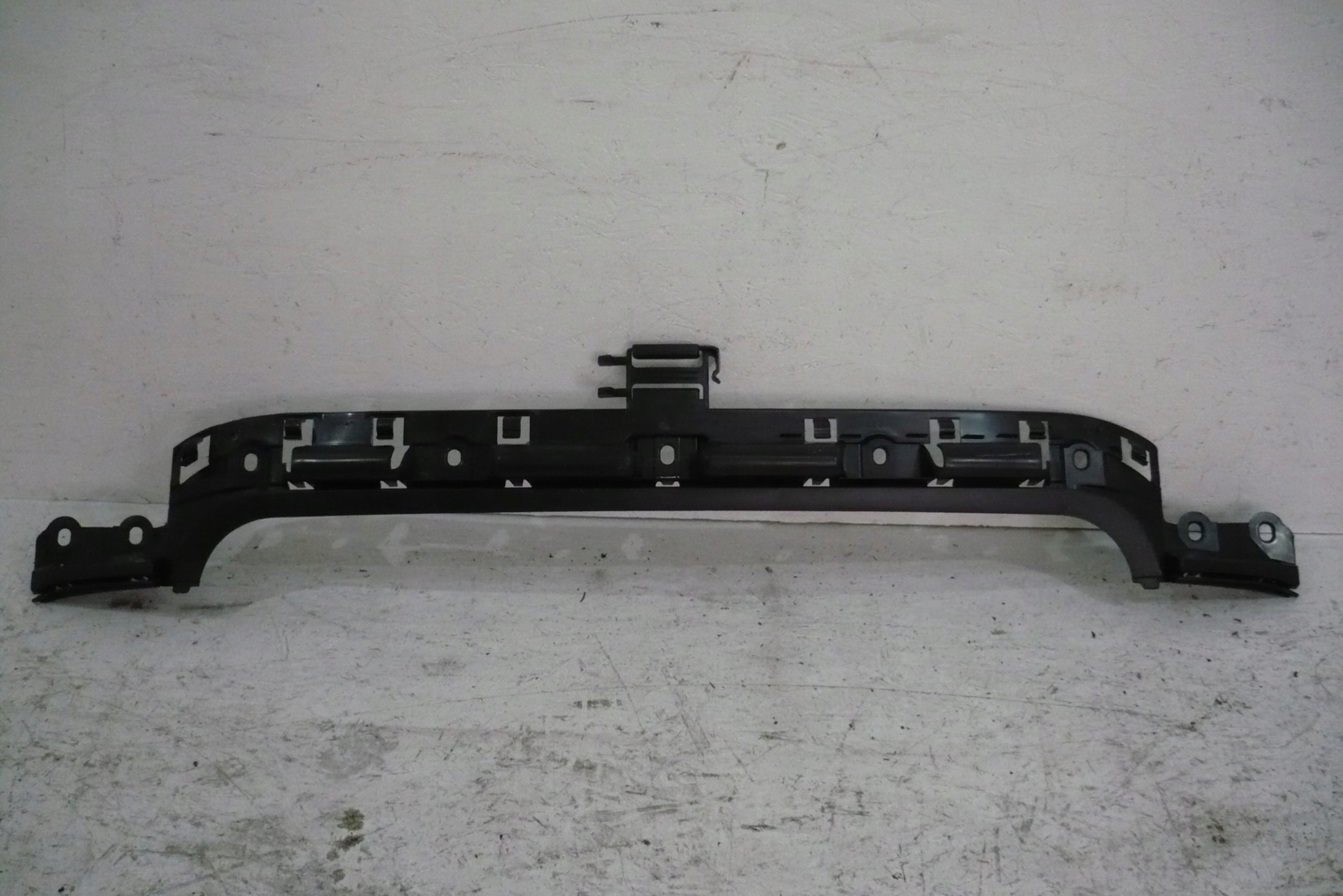 BMW 1 E87 E81 prowadnica der Stoßstange heck 7058521