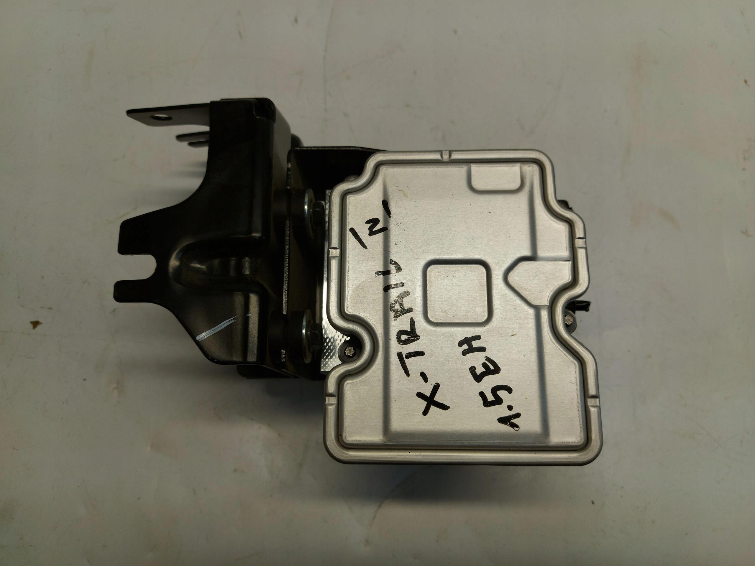 Nissan X-TRAIL T33 IV 2023r module pump control unit abs abs-u oryg 476606ru7a