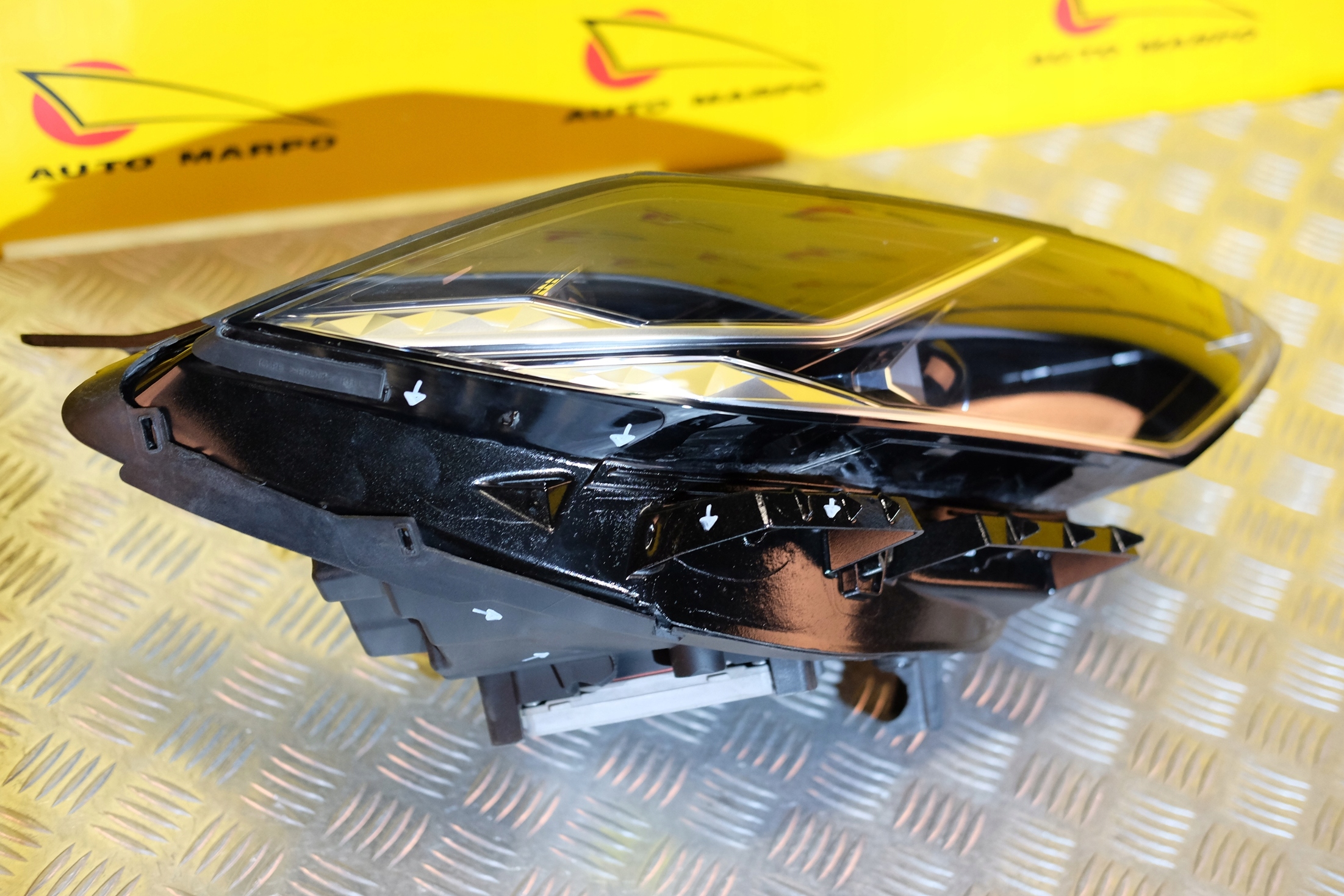 HYUNDAI GRANDEUR AZERA 2019 REFLEKTOR LAMPA LED R Typ samochodu Samochody osobowe