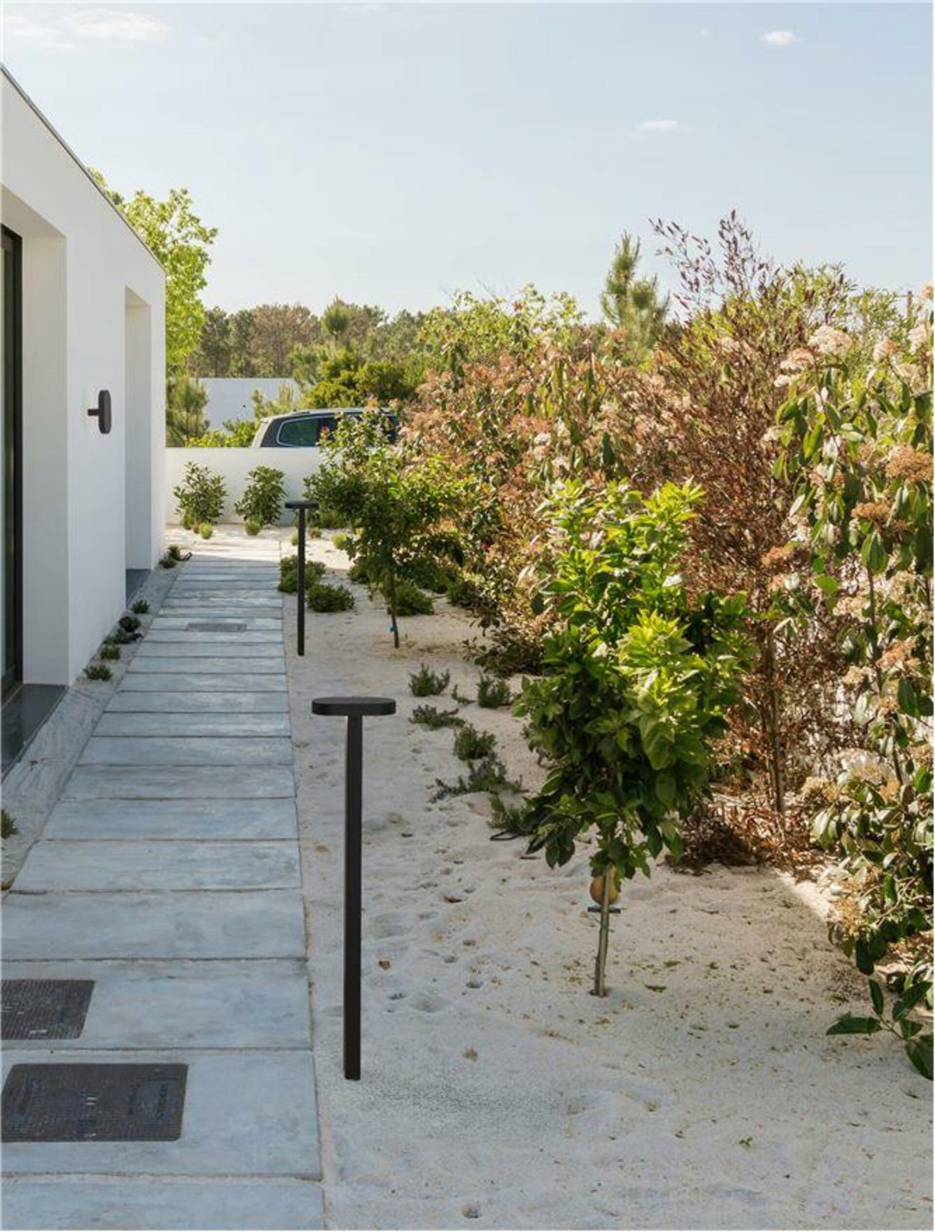 Nova Luce vonkajšie stĺpové svietidlo Ofir čierny hliník a akryl Led 10.3W 3