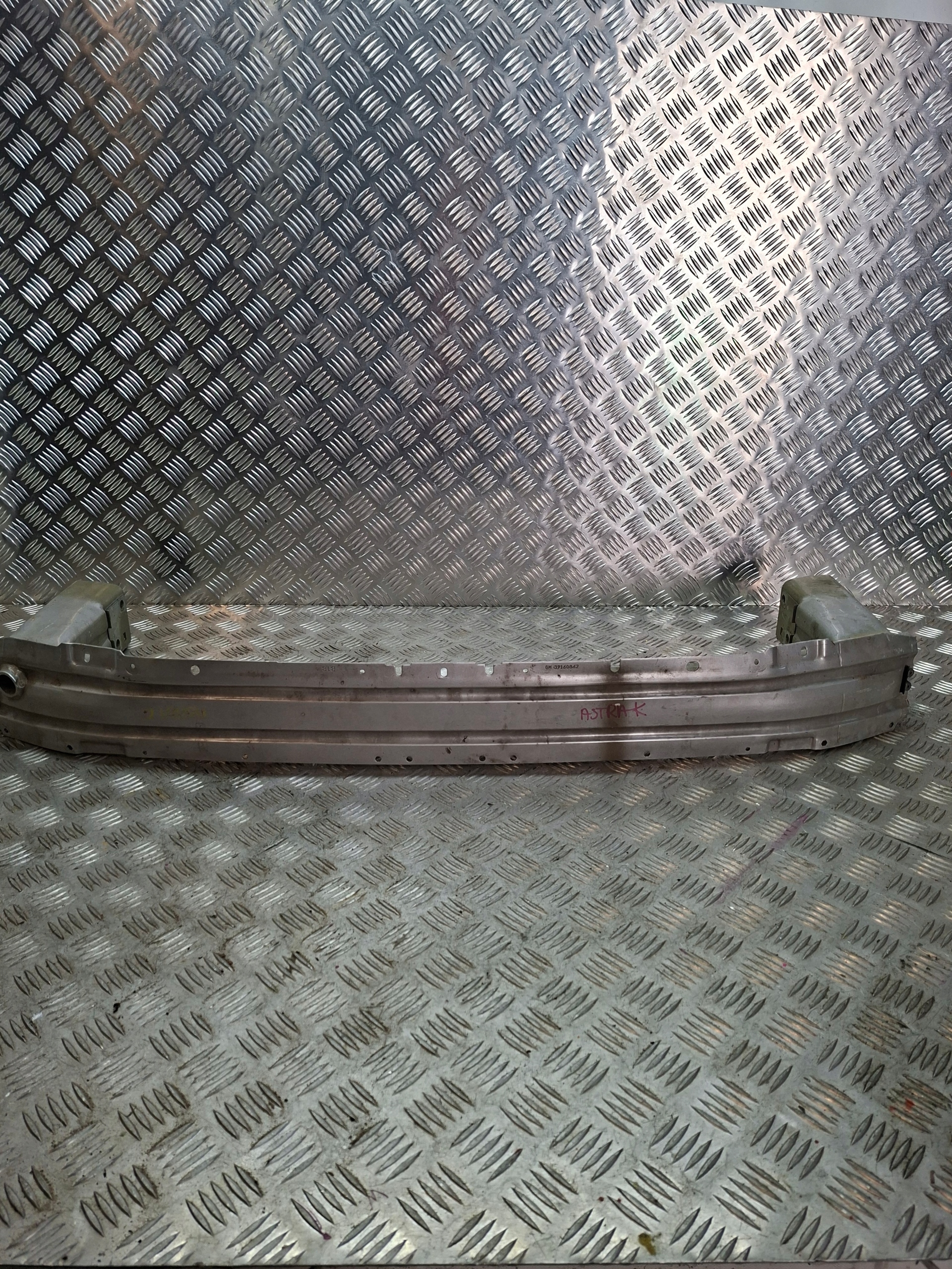 sider pillar of a bumper front OPEL ASTRA K 39160862