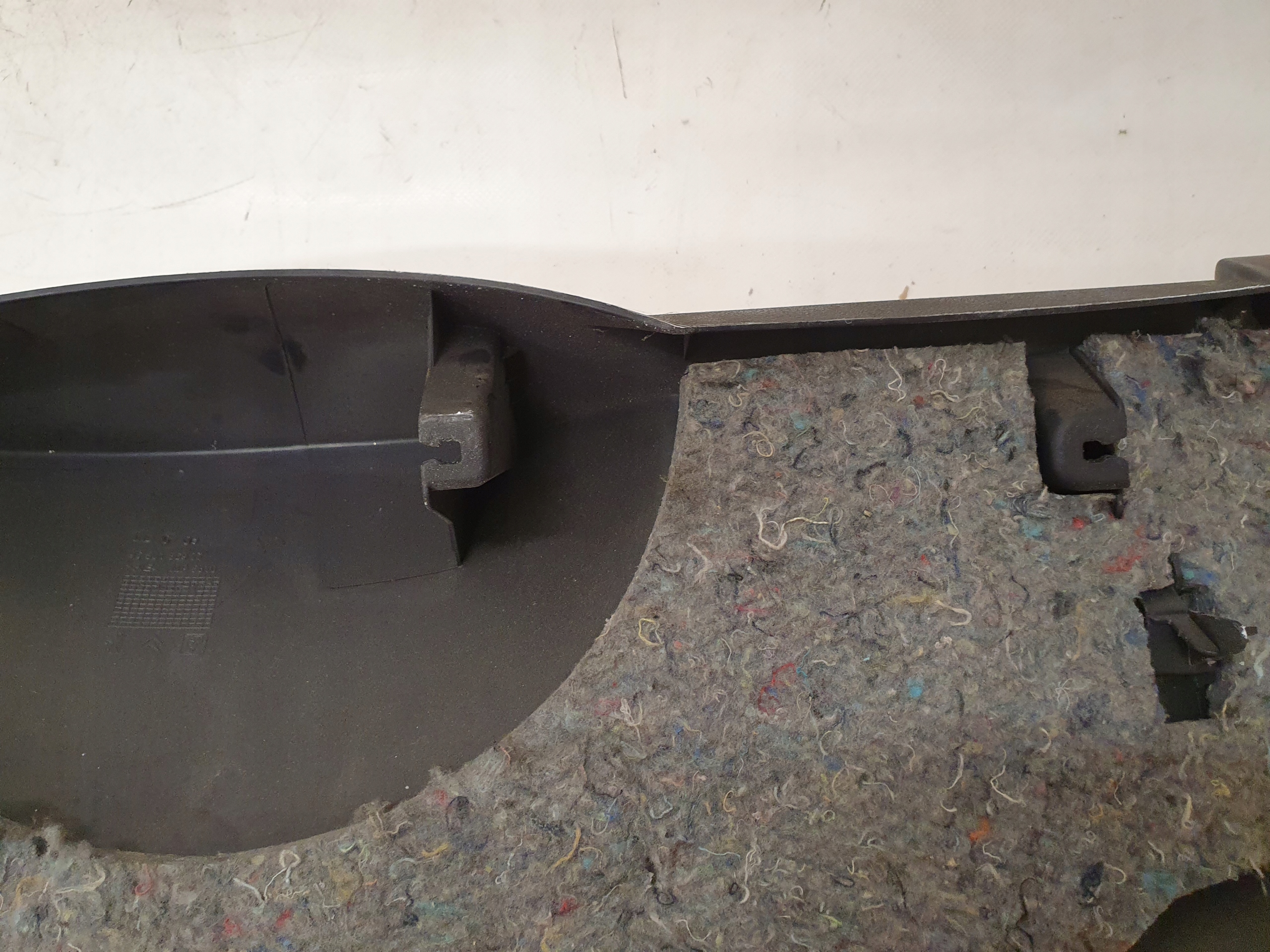 Peugeot 207 upholstery plastic bonnet boot