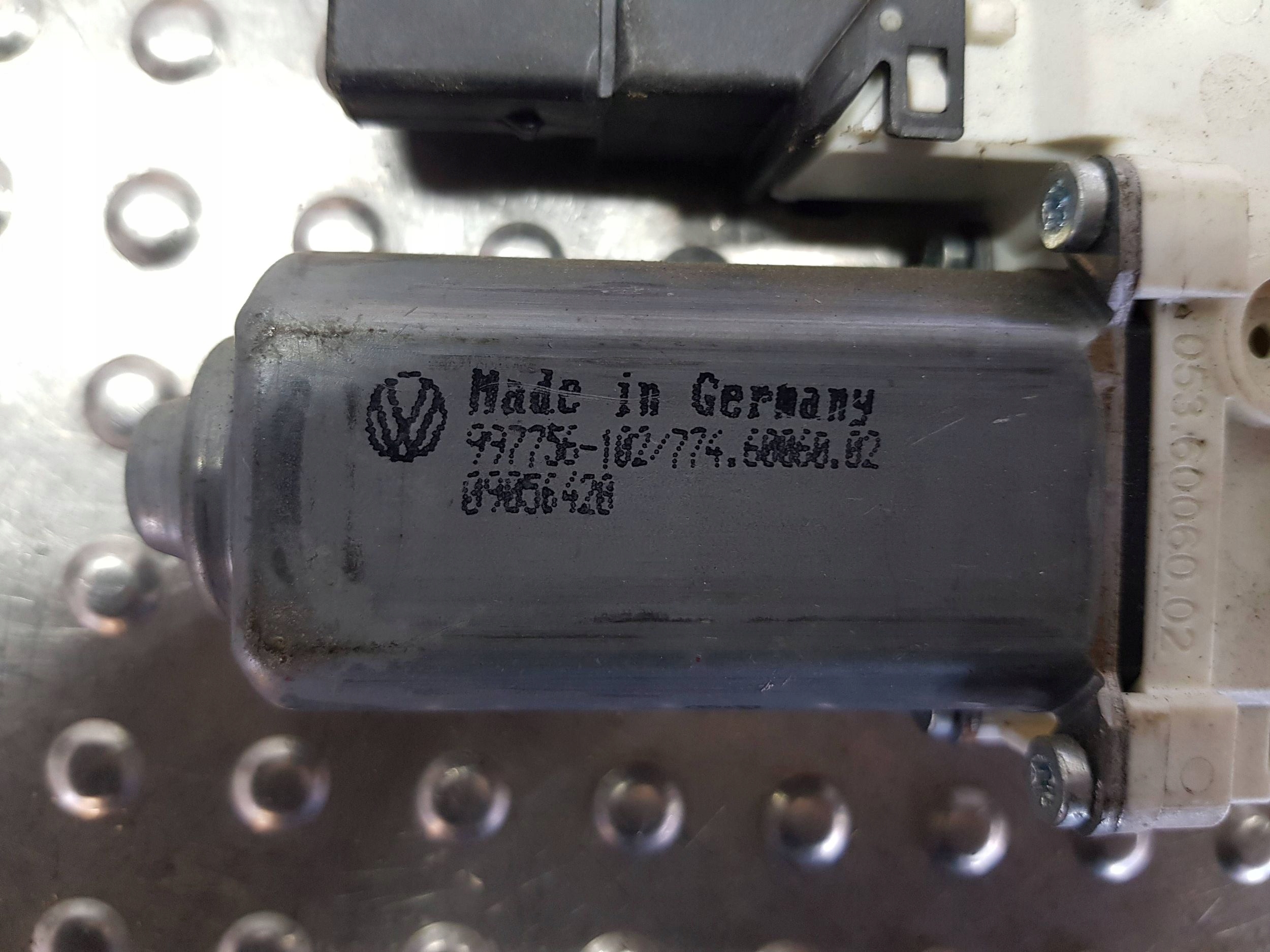 mini motor windows right rear part 1K0959701F VW TOURAN and GOLF VI